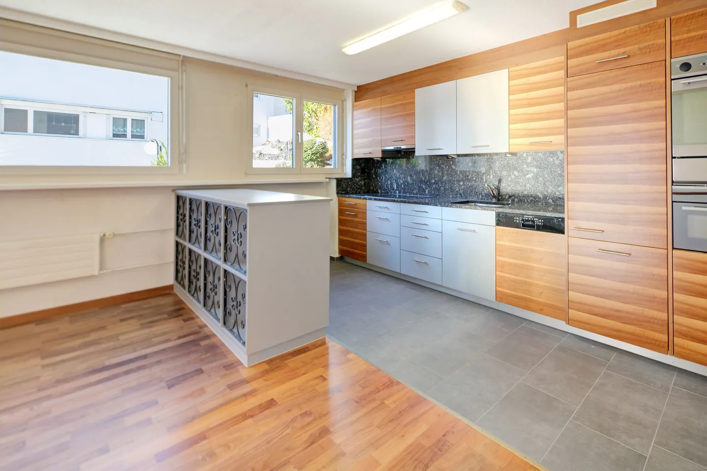 Sonniger Duplex mit Seesicht - Foto 2 von 12