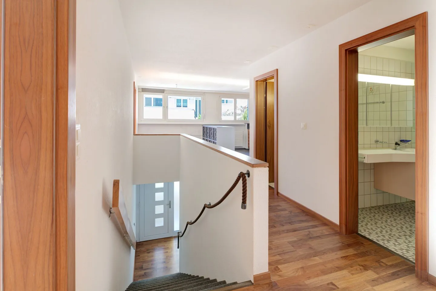 Sonniger Duplex mit Seesicht - Foto 7 von 12