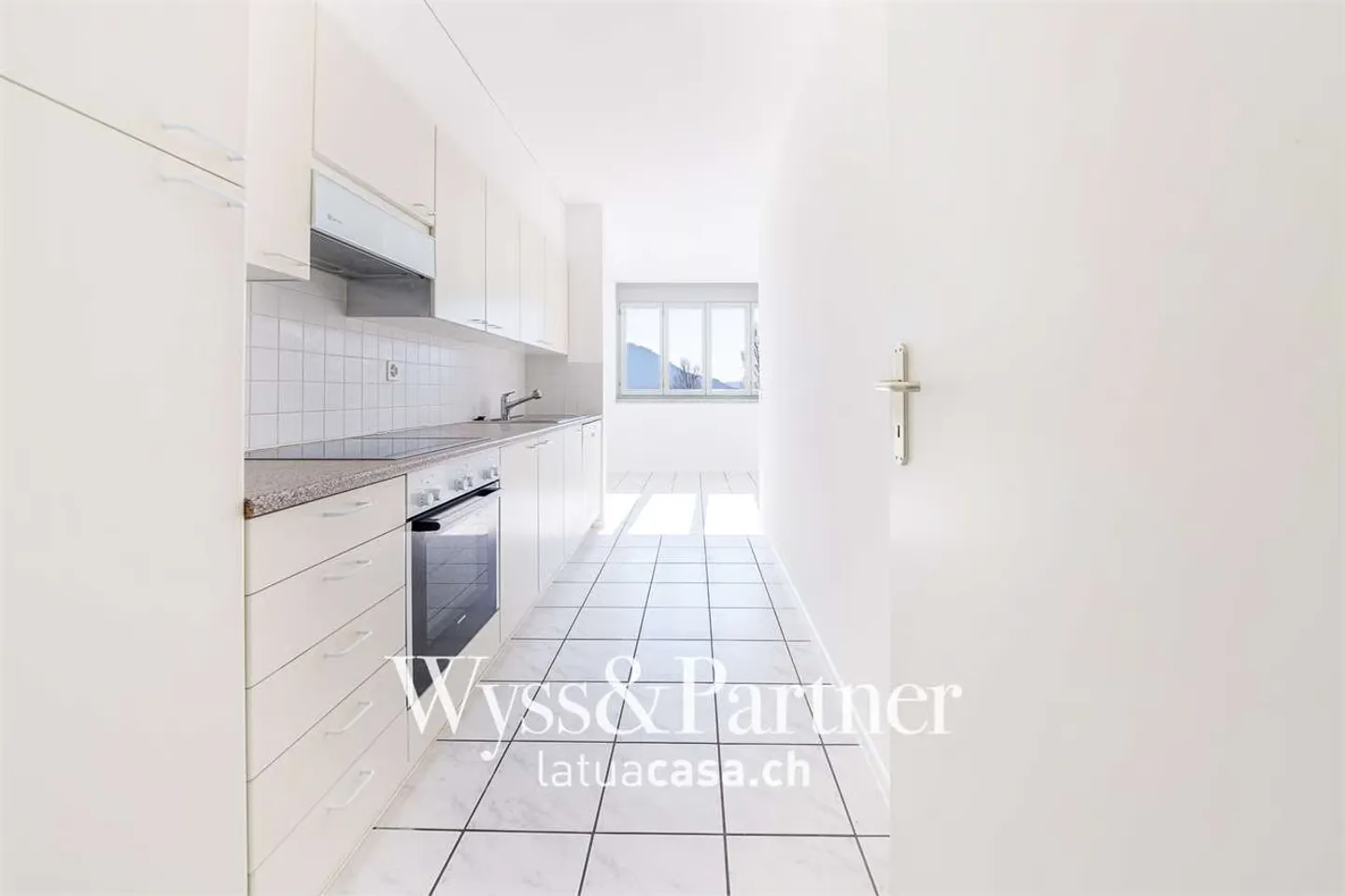 1 MONTH FREE Morbio Inferiore - spacious 3.5 rooms - Photo 3 of 13