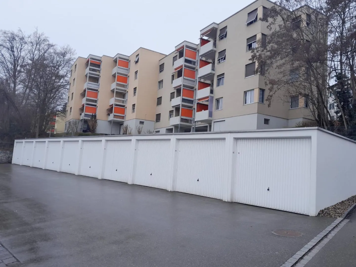 Individueller Garagenplatz - Foto 1 von 2