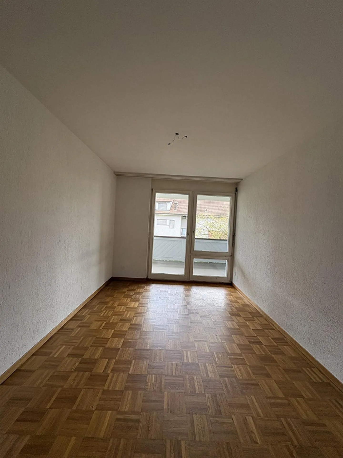 Appartement spacieux et lumineux de 4.5 pièces avec deux balcons à Bassersdorf - Photo 7 sur 12