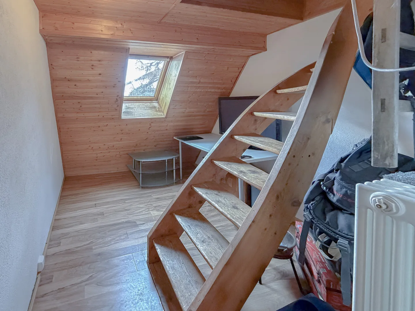 Mietshaus mit 4 Wohnungen und 1 Garage im Zentrum von Ste-Croix - Foto 18 von 22