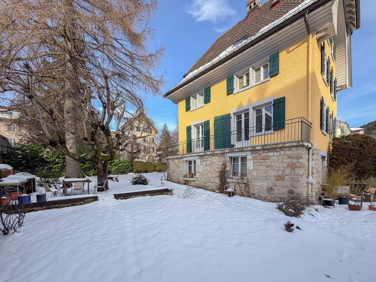 Mietshaus mit 4 Wohnungen und 1 Garage im Zentrum von Ste-Croix - Foto 21 von 22