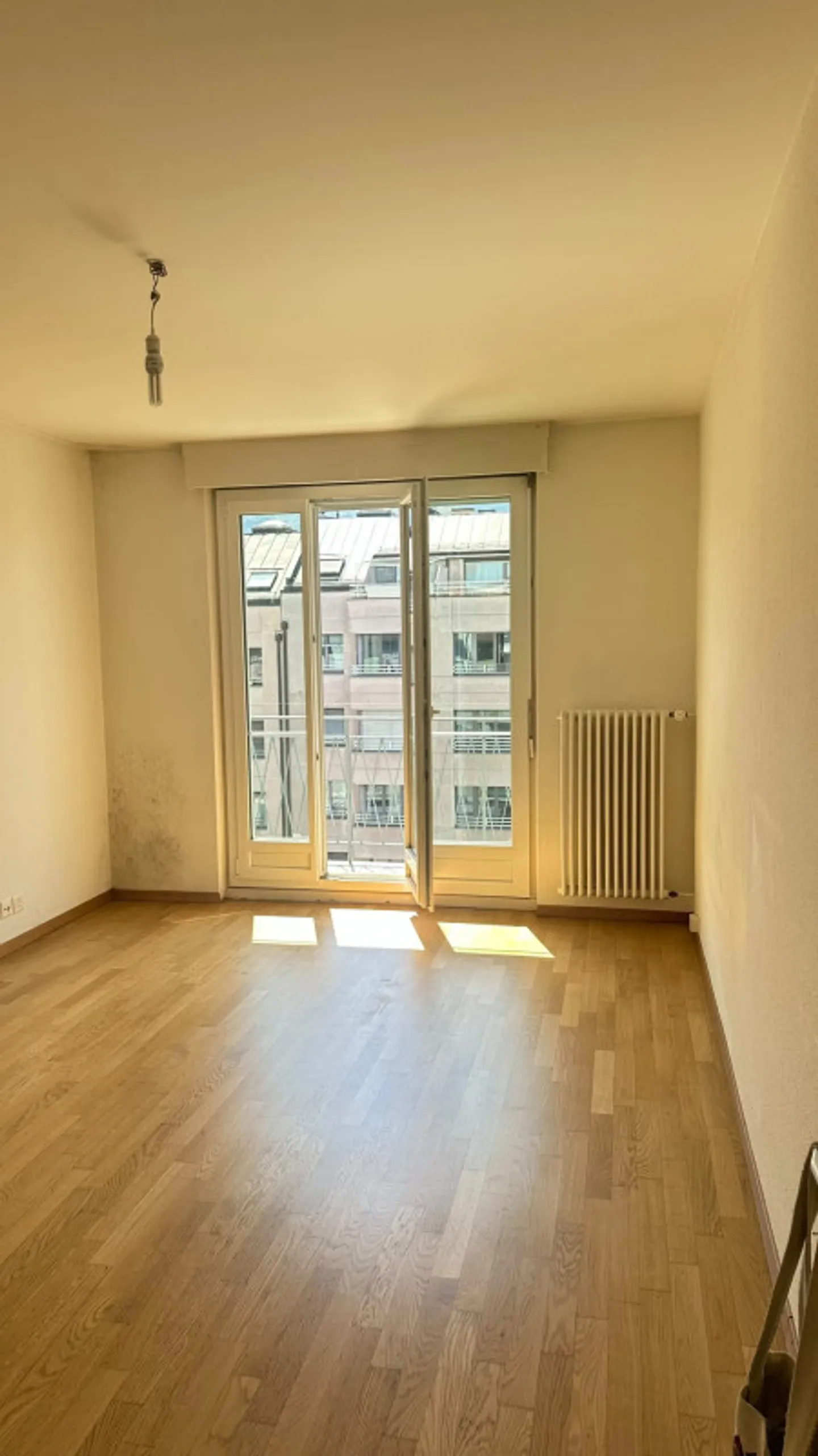 Studio avec Balcon - Photo 4 sur 8
