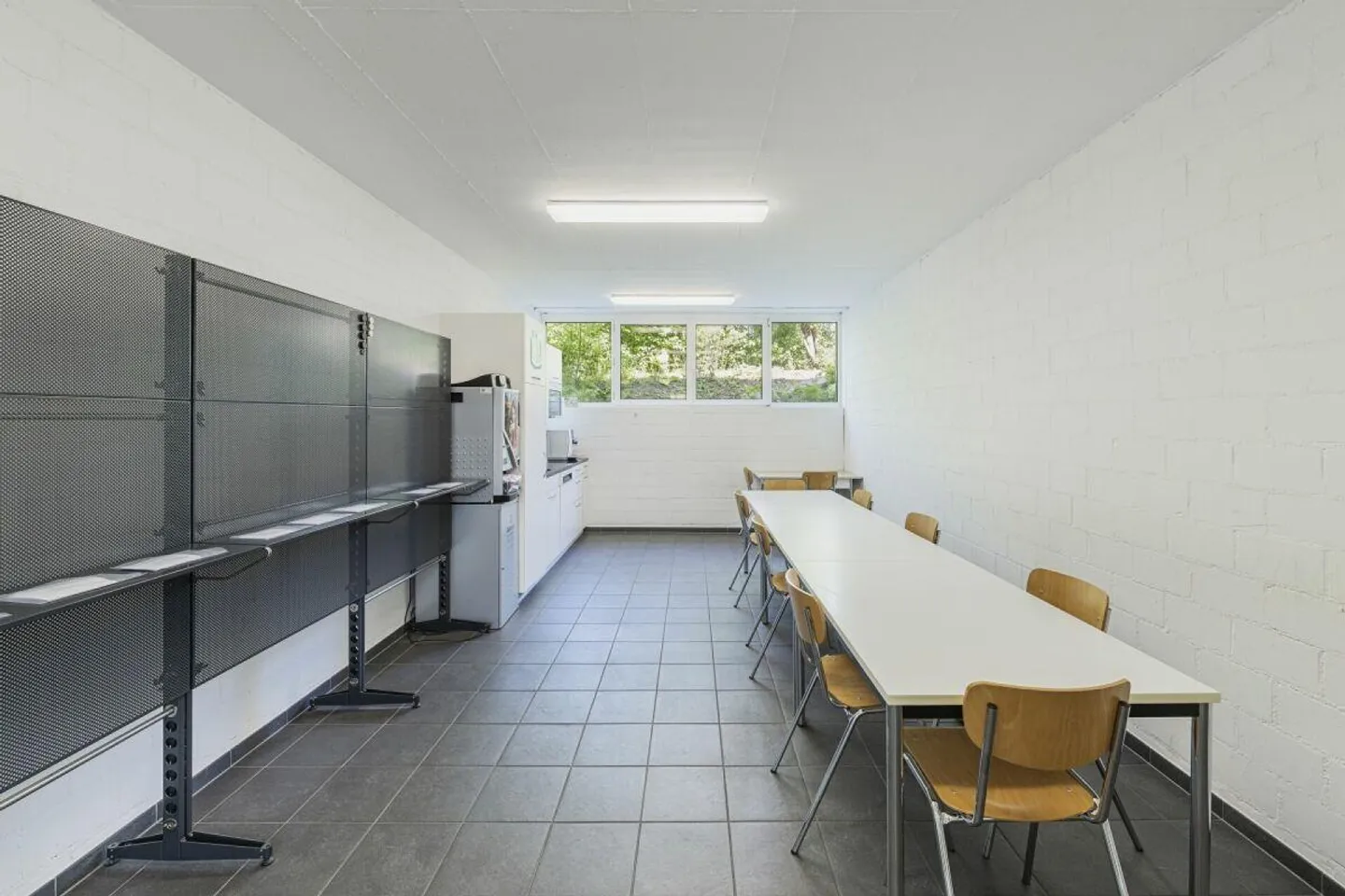 Espace commercial polyvalent et flexible avec un excellent accès à Schaffhouse - Photo 8 sur 16