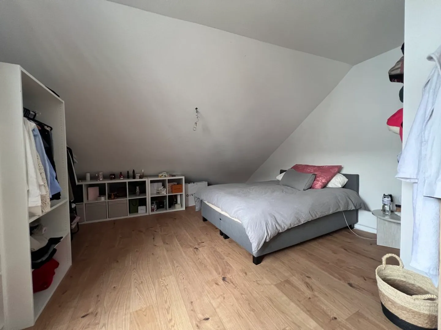 Spacious 3.5 Room Apartment - Photo 5 of 11