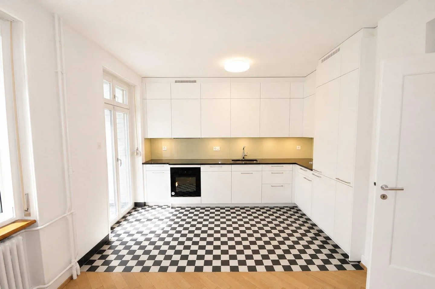 Stilvolle Wohnung in Basel - Foto 1 von 8