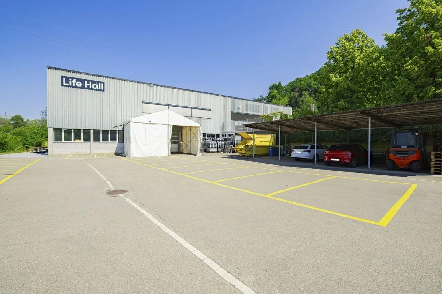 Espace commercial polyvalent et flexible avec un excellent accès à Schaffhouse - Photo 13 sur 16