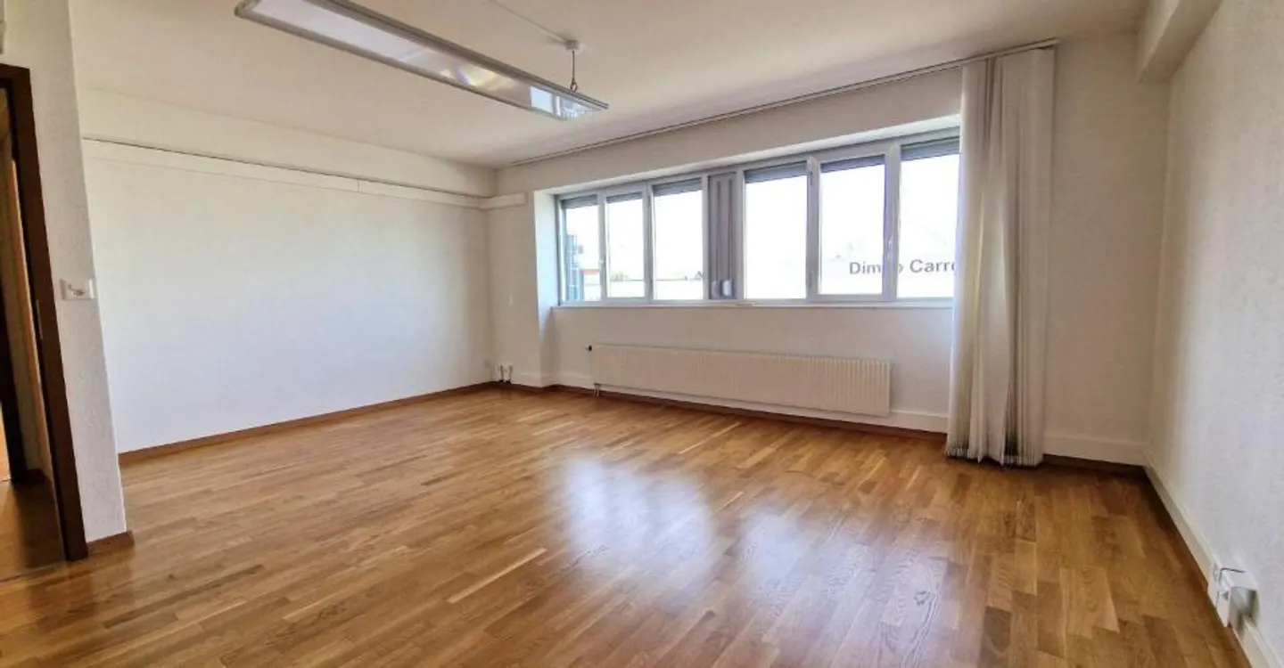 Spazioso appartamento di 5.5 locali - Foto 7 di 12