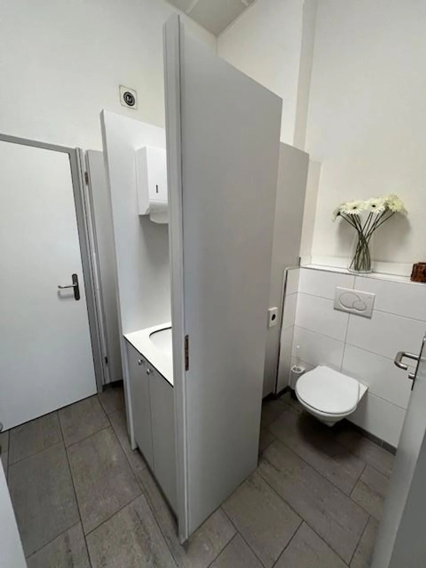 Espace de vente dans un emplacement central - Photo 6 sur 8