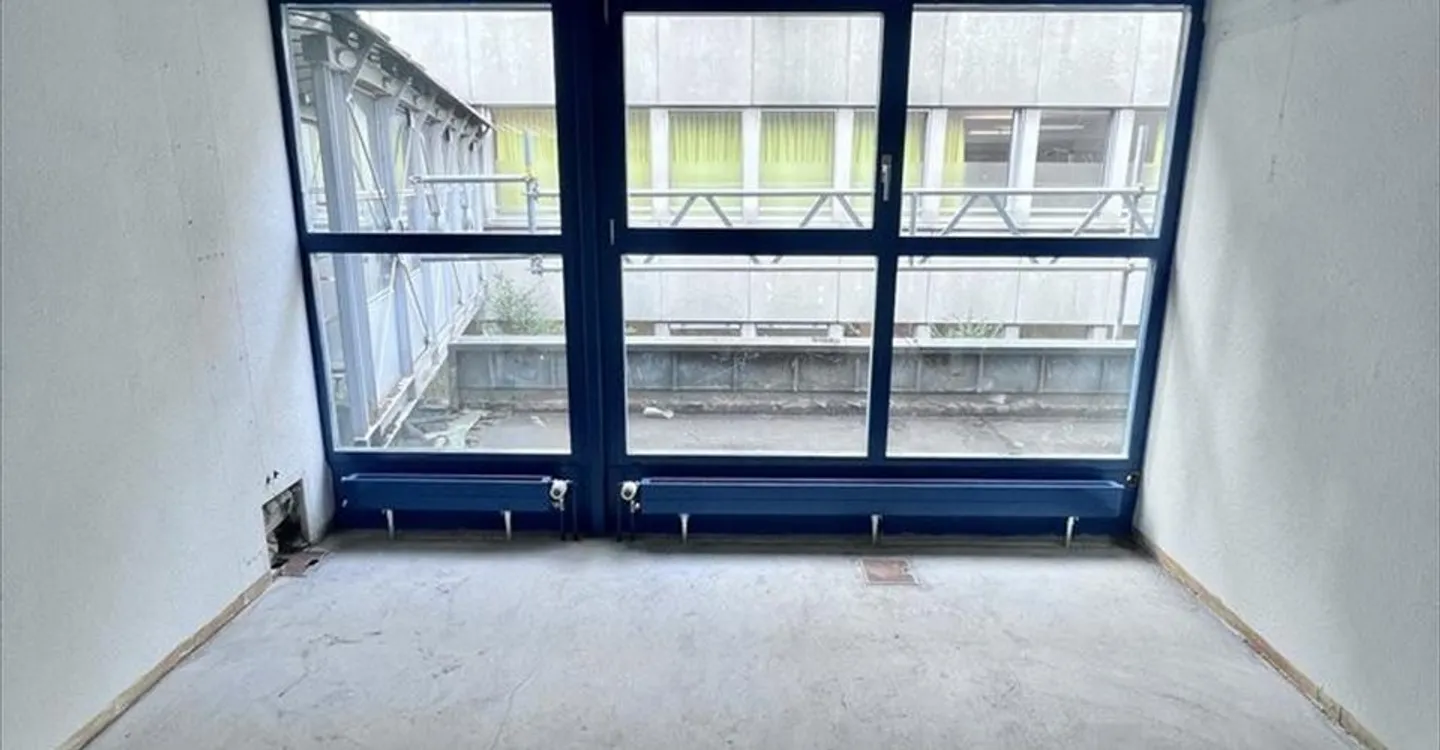 Spazio commerciale centrale in affitto su Bahnhofstrasse - Foto 3 di 7