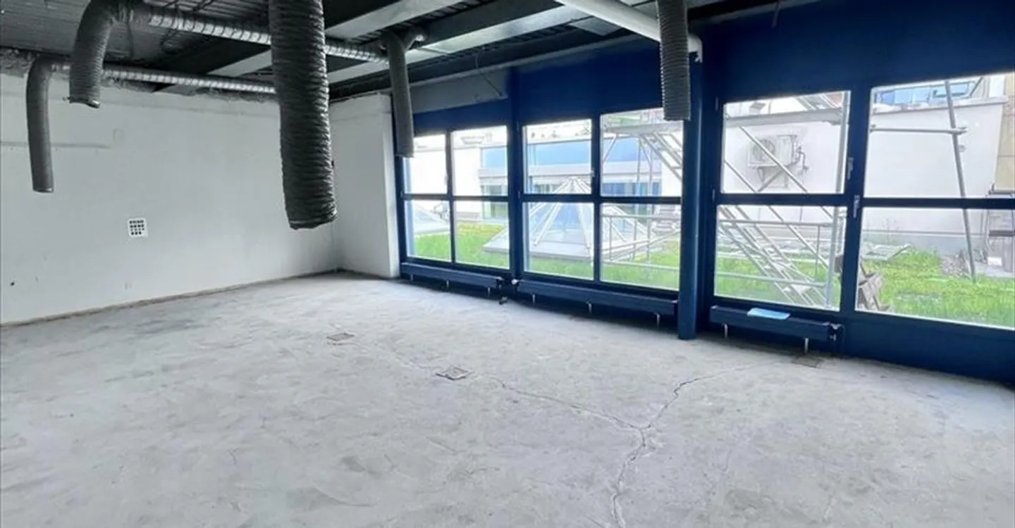 Spazio commerciale centrale in affitto su Bahnhofstrasse - Foto 4 di 7