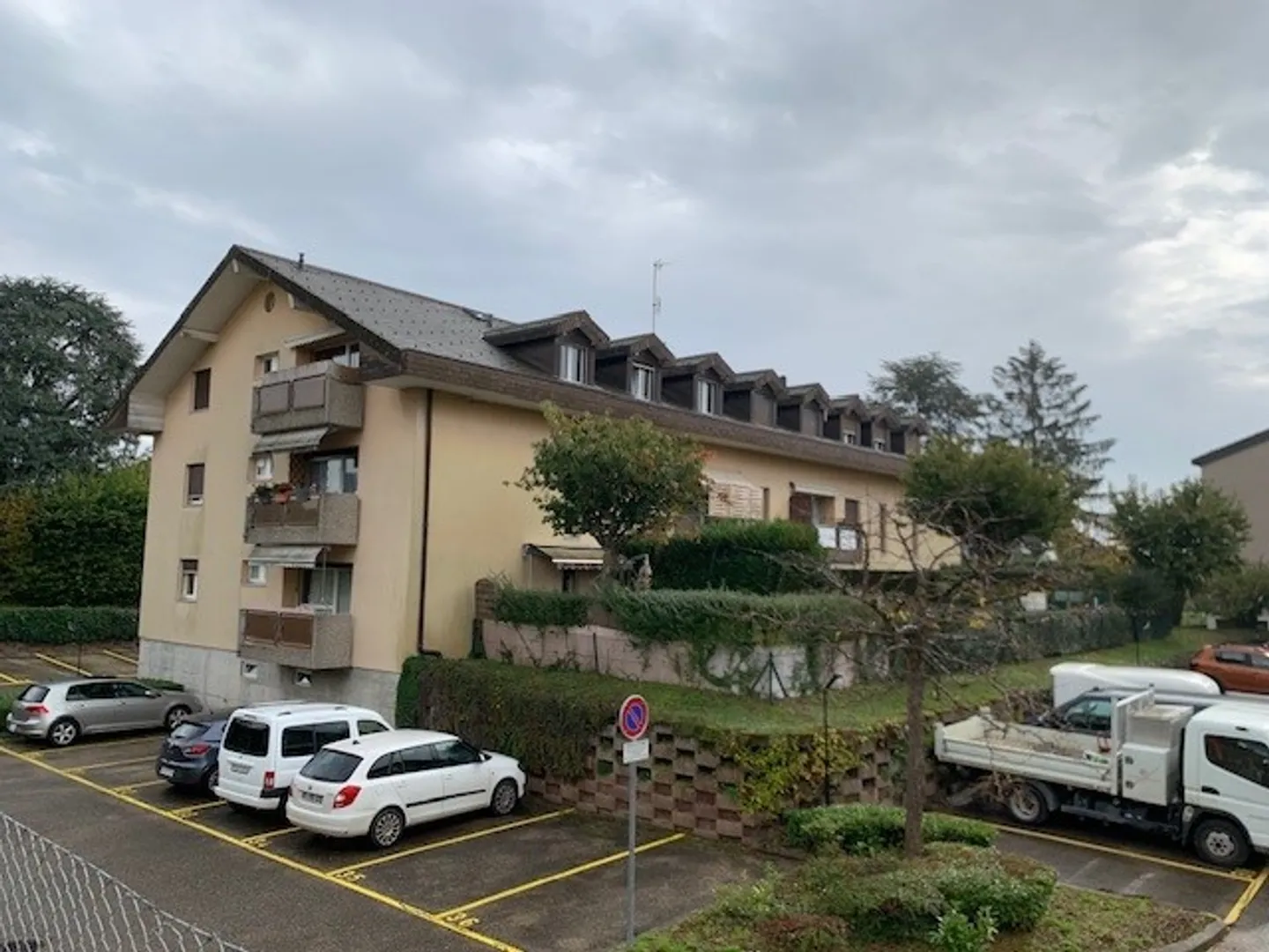 Appartement Charmant Près du Lac - Photo 1 sur 3