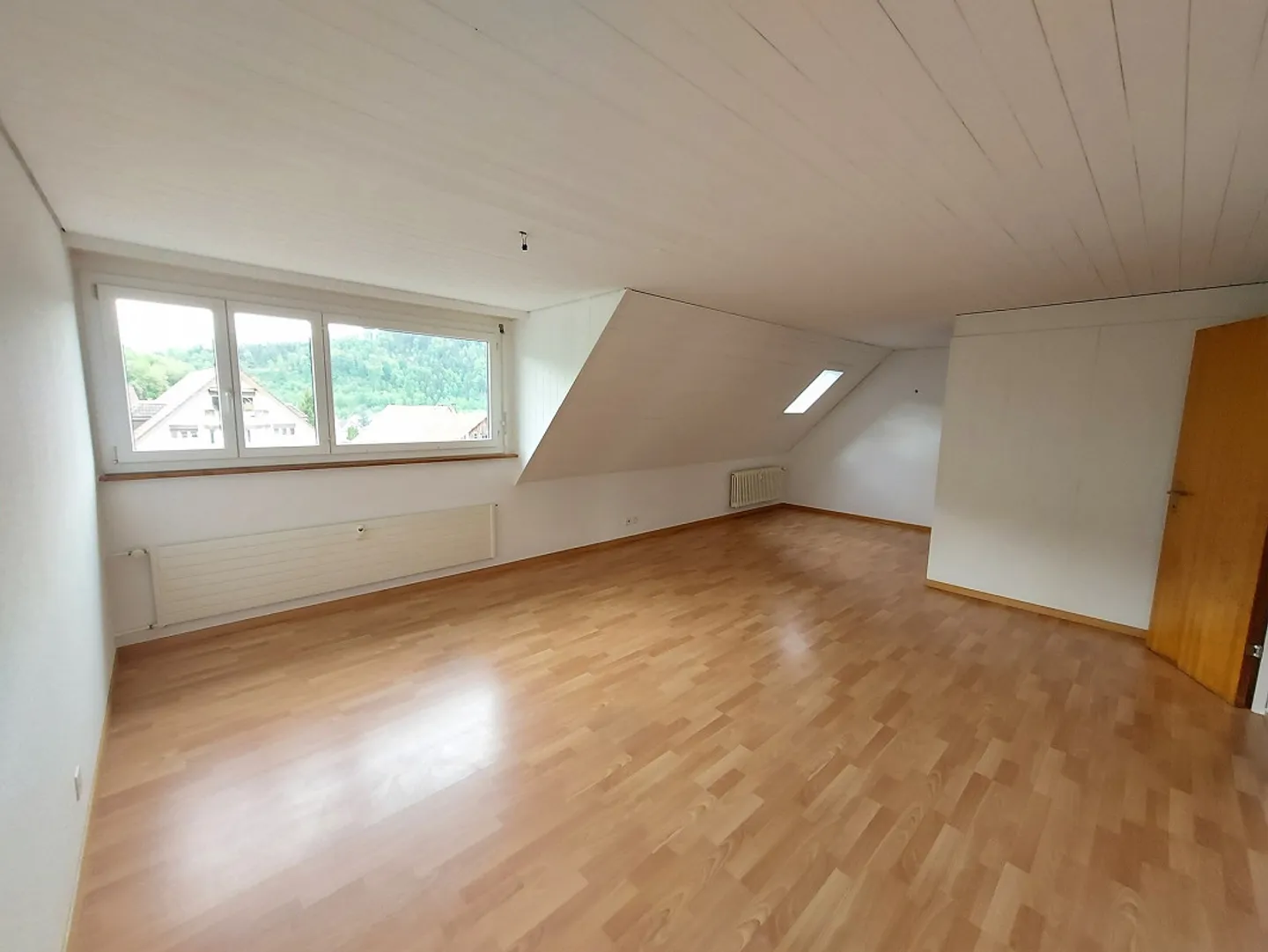 3.5-Zimmerwohnung im Dorfzentrum von Duggingen - Foto 1 von 11
