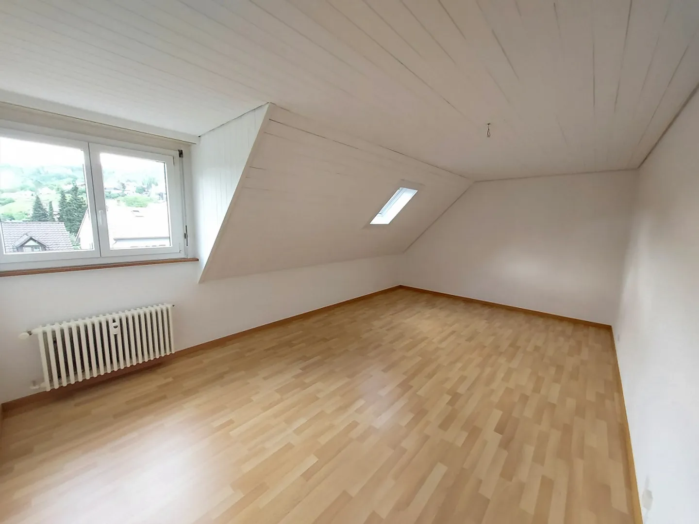3.5-Zimmerwohnung im Dorfzentrum von Duggingen - Foto 9 von 11
