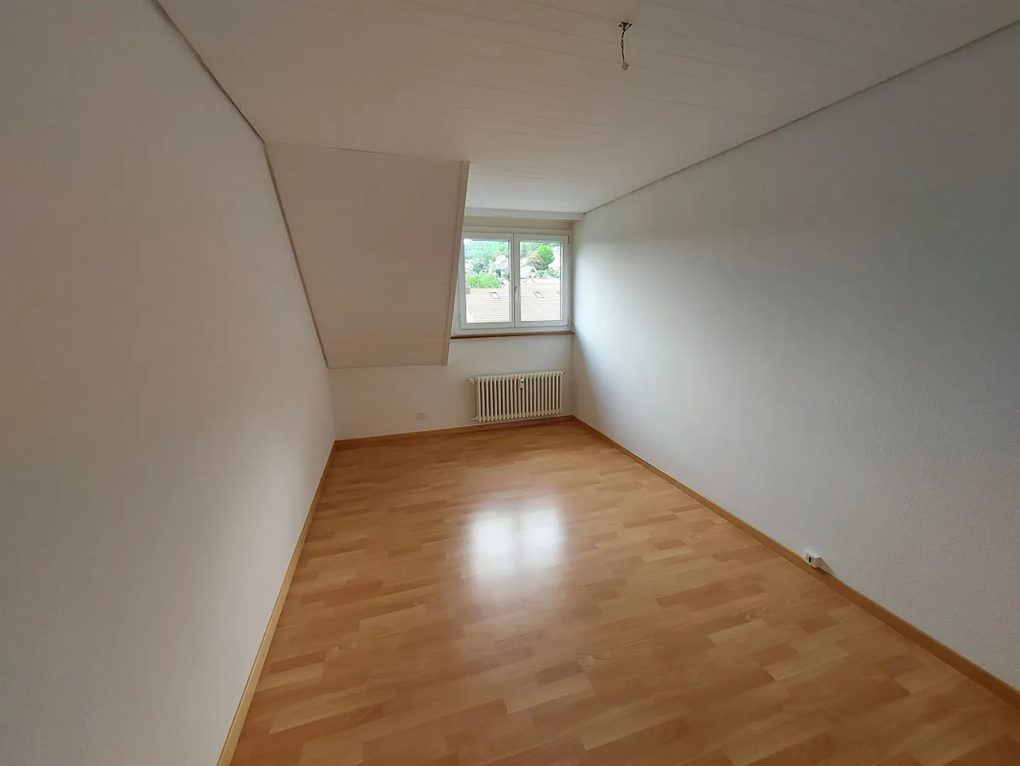 3.5-Zimmerwohnung im Dorfzentrum von Duggingen - Foto 10 von 11