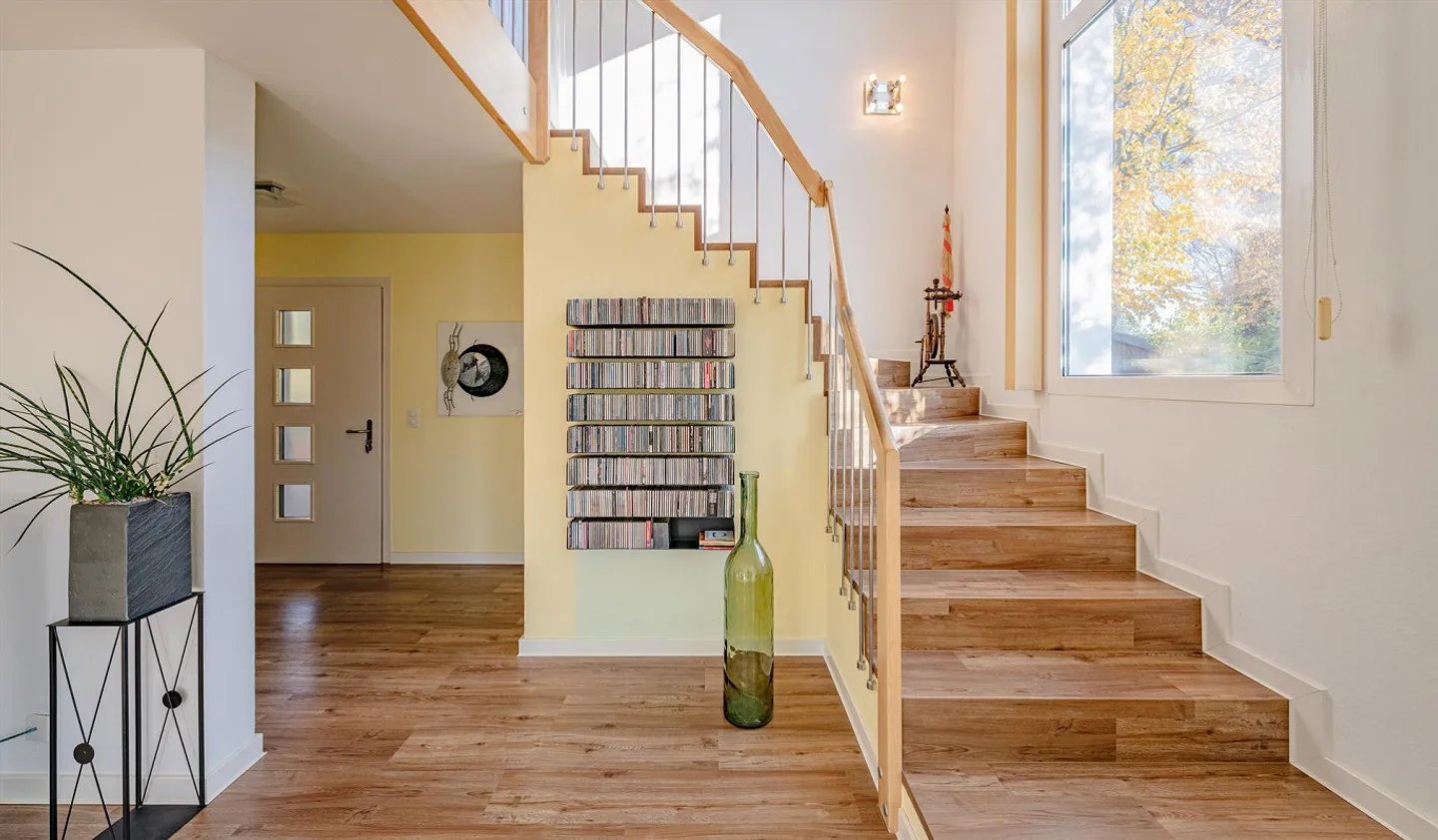 MODERNES, KOMPAKTES UND FREISTEHENDES EINFAMILIENHAUS - Foto 4 von 8