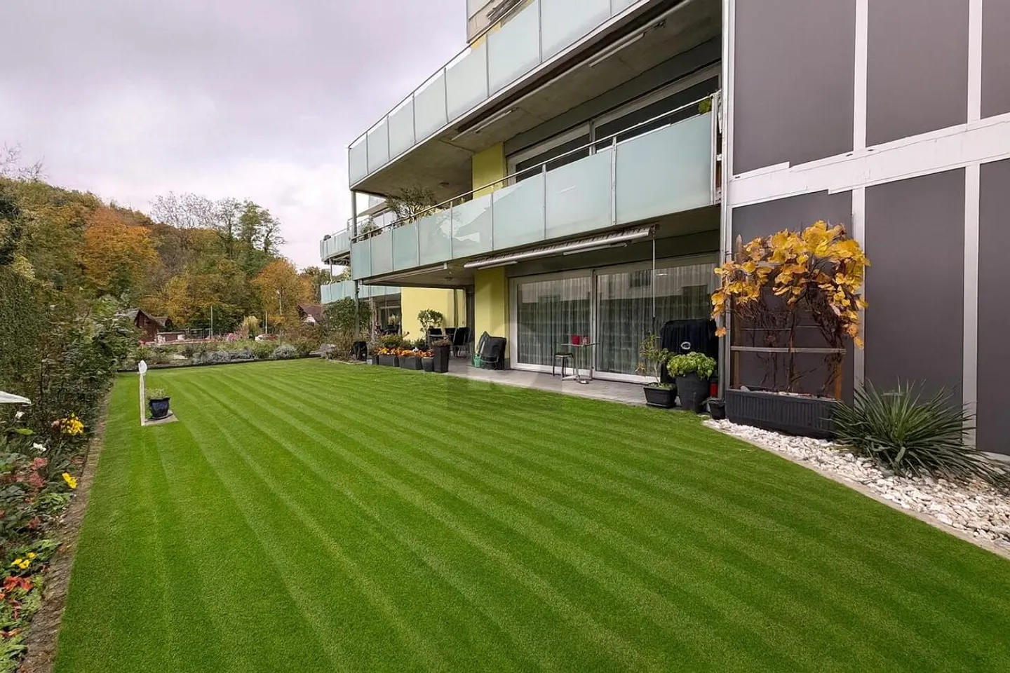 ESCLUSIVO CON GRANDE TERRAZZA E ZONA SEDUTA - Foto 1 di 6