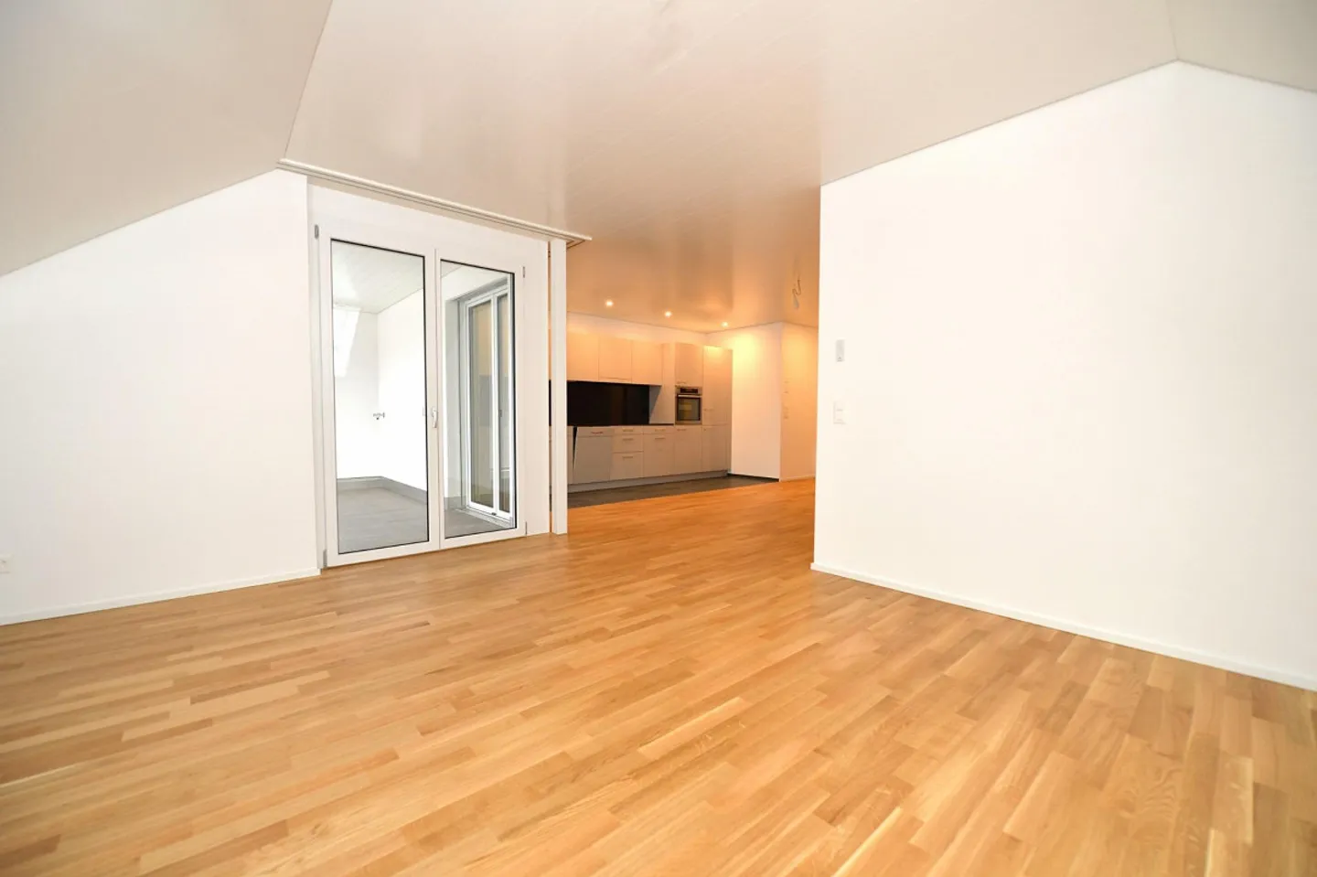 Wo das Licht bleibt und der Tag gerne endet - Foto 2 von 6