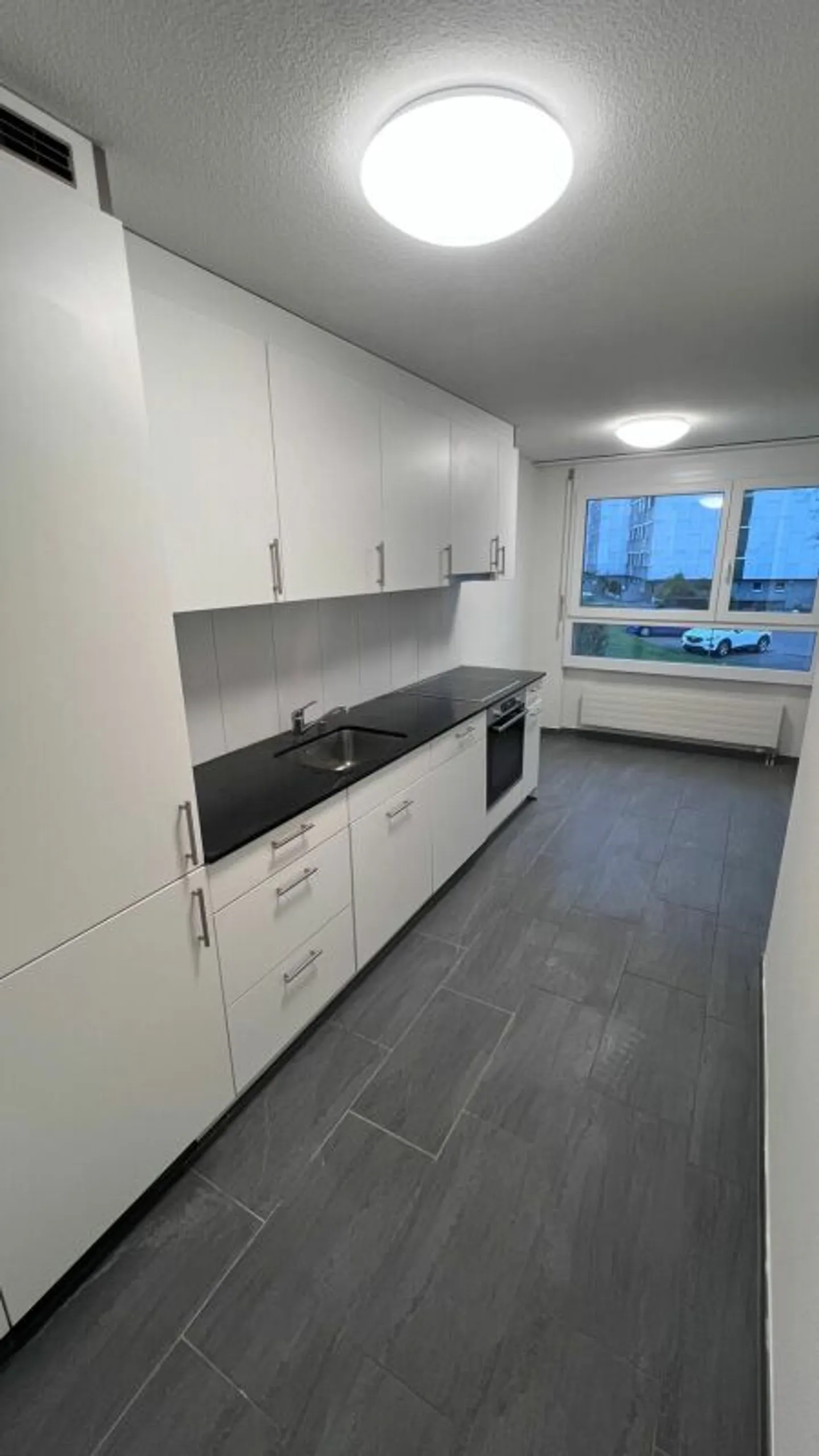 Beautiful bright 3 1/2 room apartment - Photo 1 of 10