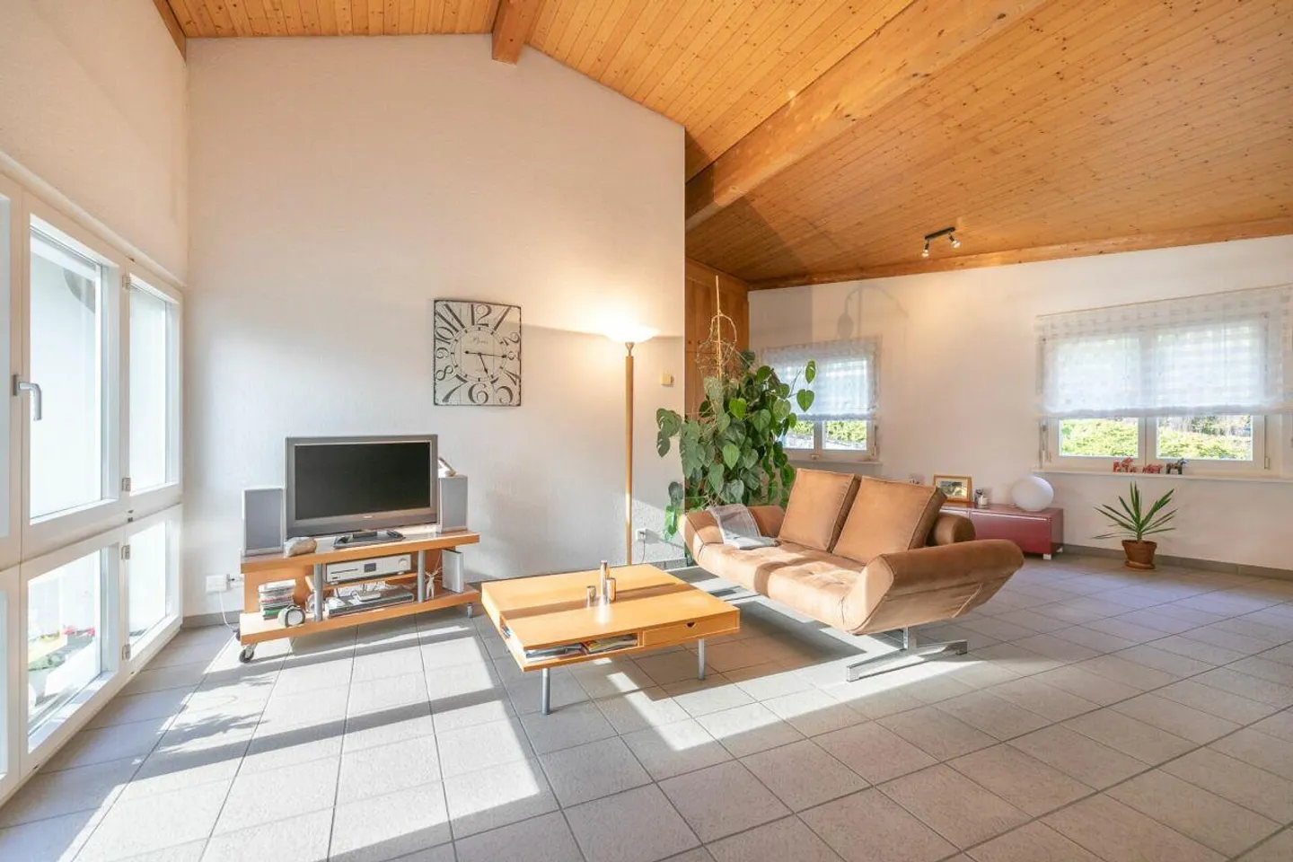 Casa bifamiliare con vista sul Tödi - Foto 9 di 18