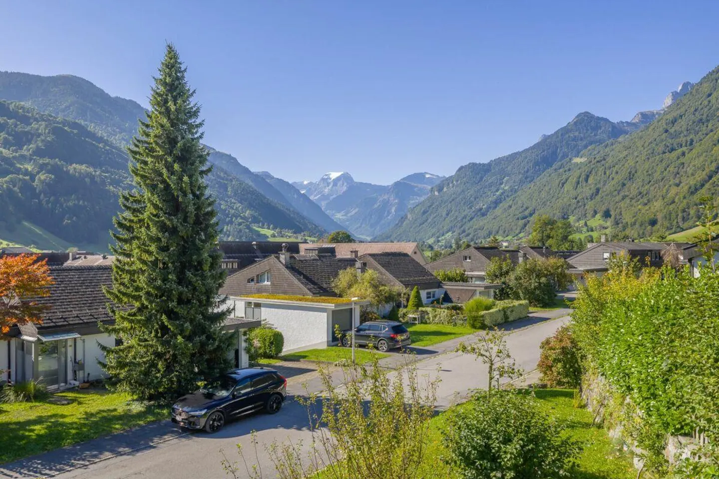 Casa bifamiliare con vista sul Tödi - Foto 15 di 18