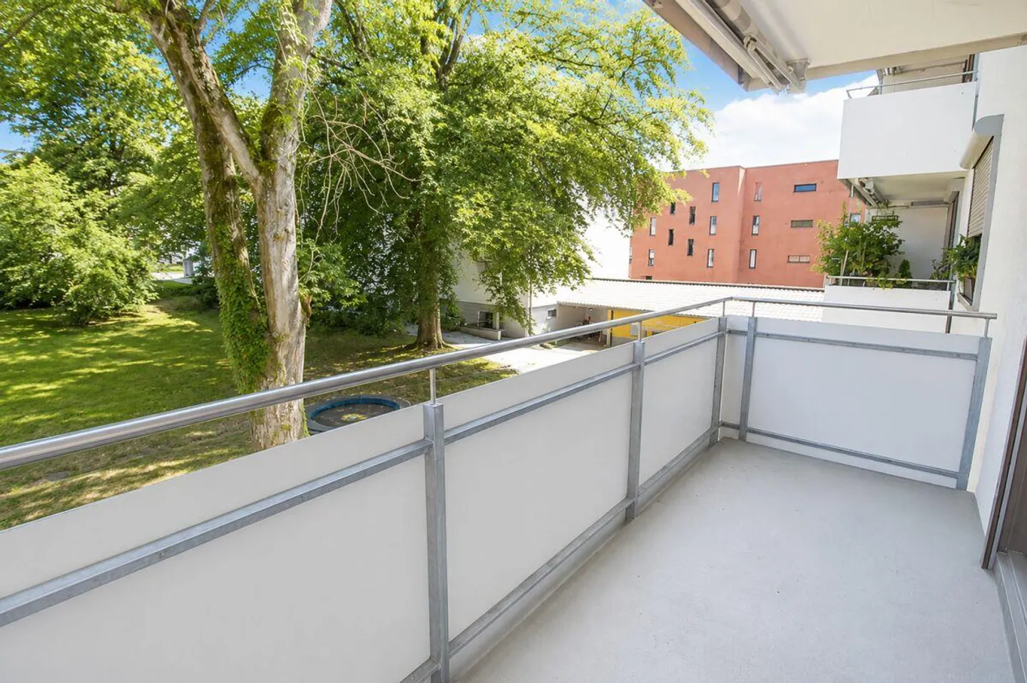 Moderna singolo appartamento nella città vicina - Foto 6 di 7