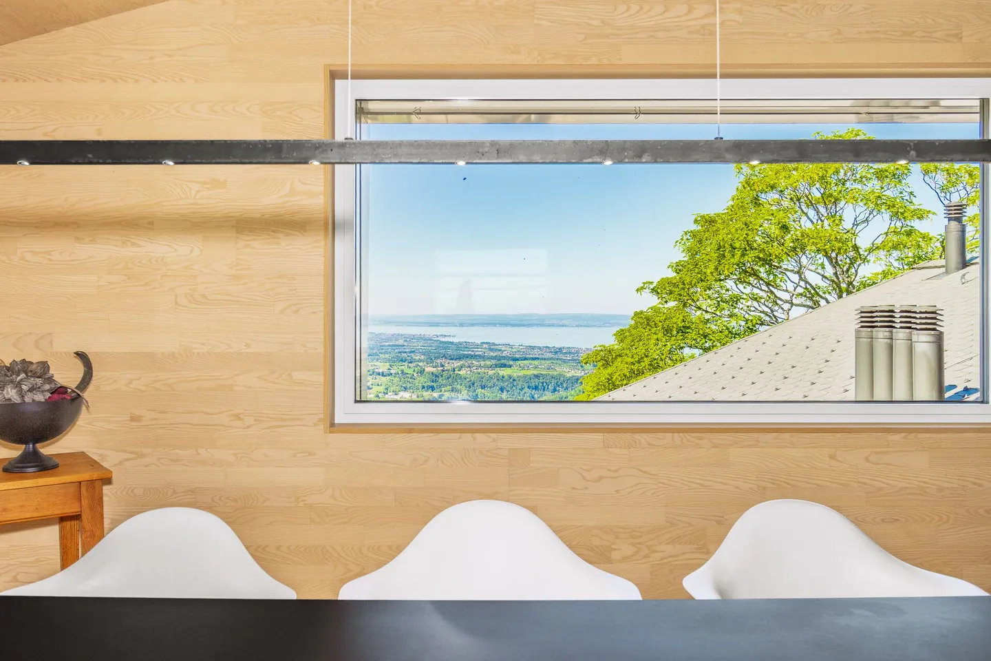 Ein Logenplatz über dem Bodensee - Premium Dach-Maisonette im hochwertigen Vollholzbau - Photo 2 sur 16