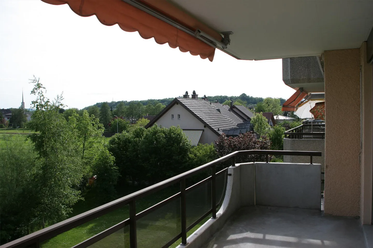 Bel appartement lumineux de 4,5 pièces avec balcon ensoleillé - Photo 1 sur 6