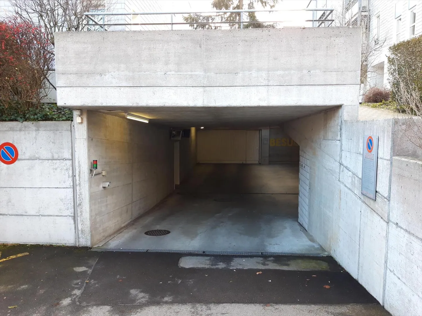 Place de Parking Double - Photo 3 sur 3