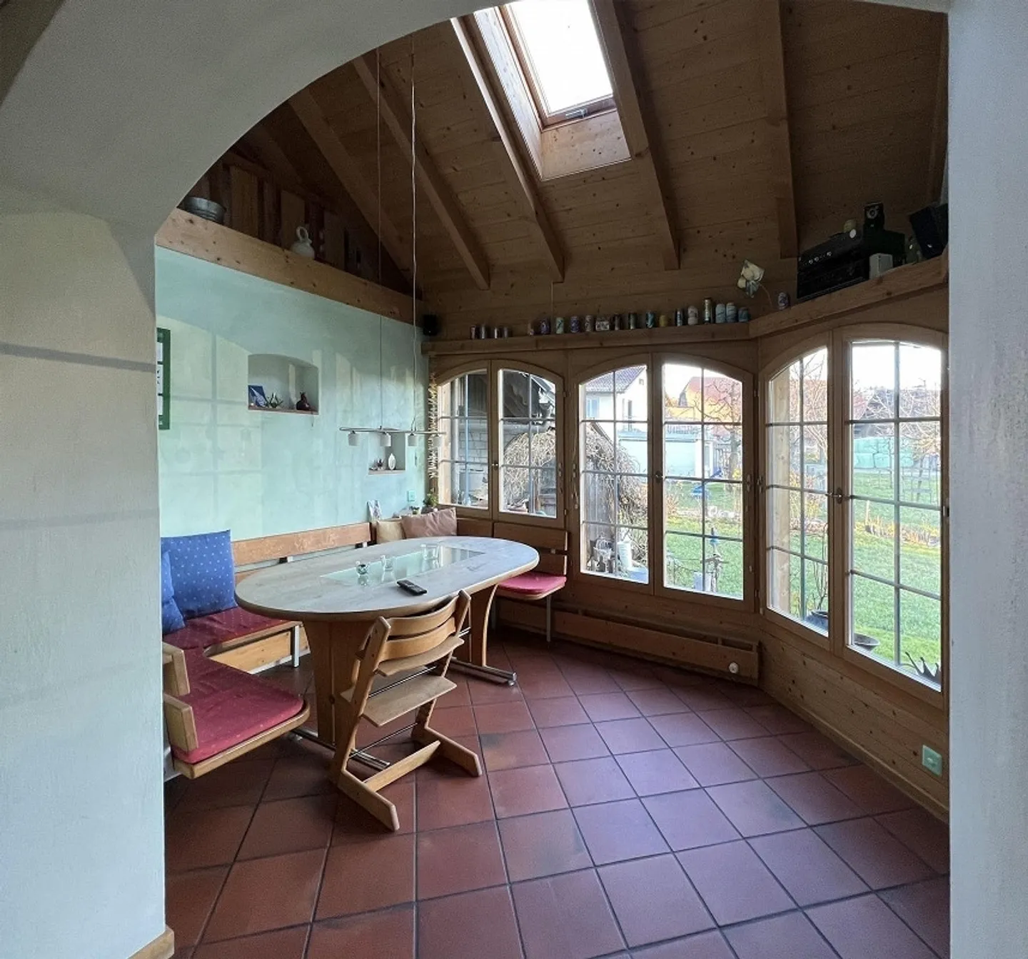 Fattoria adatta alle famiglie con grande giardino e comfort moderni - Foto 4 di 11