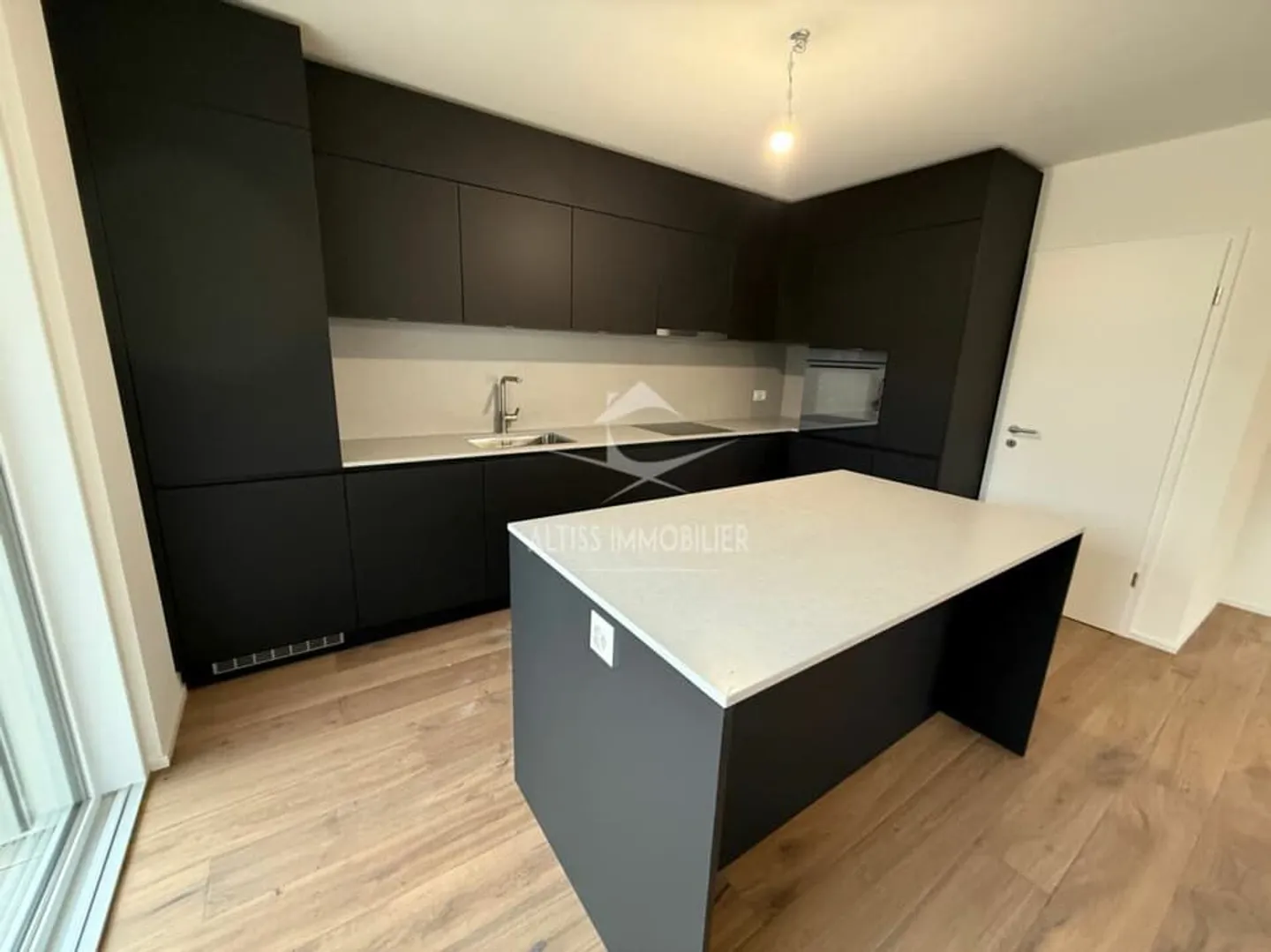 Appartamento nuovo - Foto 4 di 10