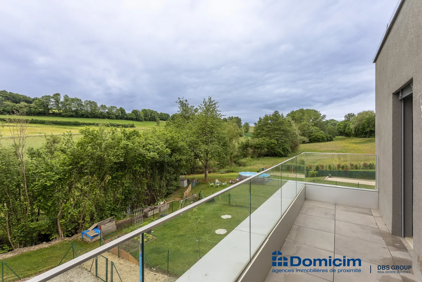 5,5-Zimmer-Villa mit hoher Energieeffizienz und Garten - Foto 2 von 14