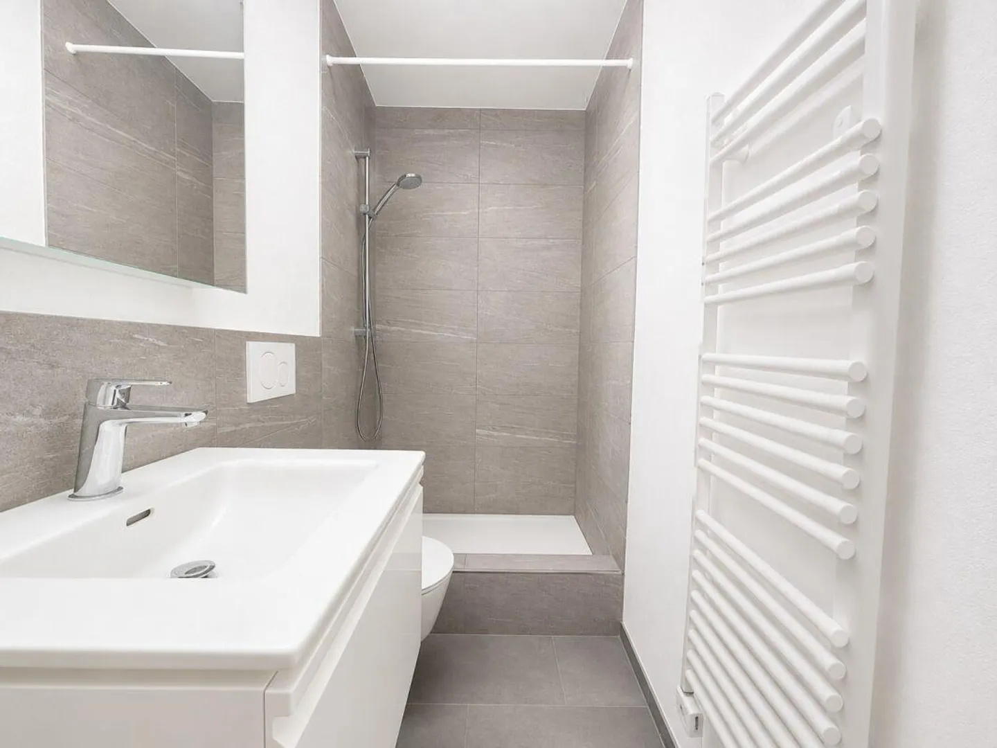 Totalsanierte 125 m² Wohnung an ruhiger Lage auf der Breite - Foto 5 di 13