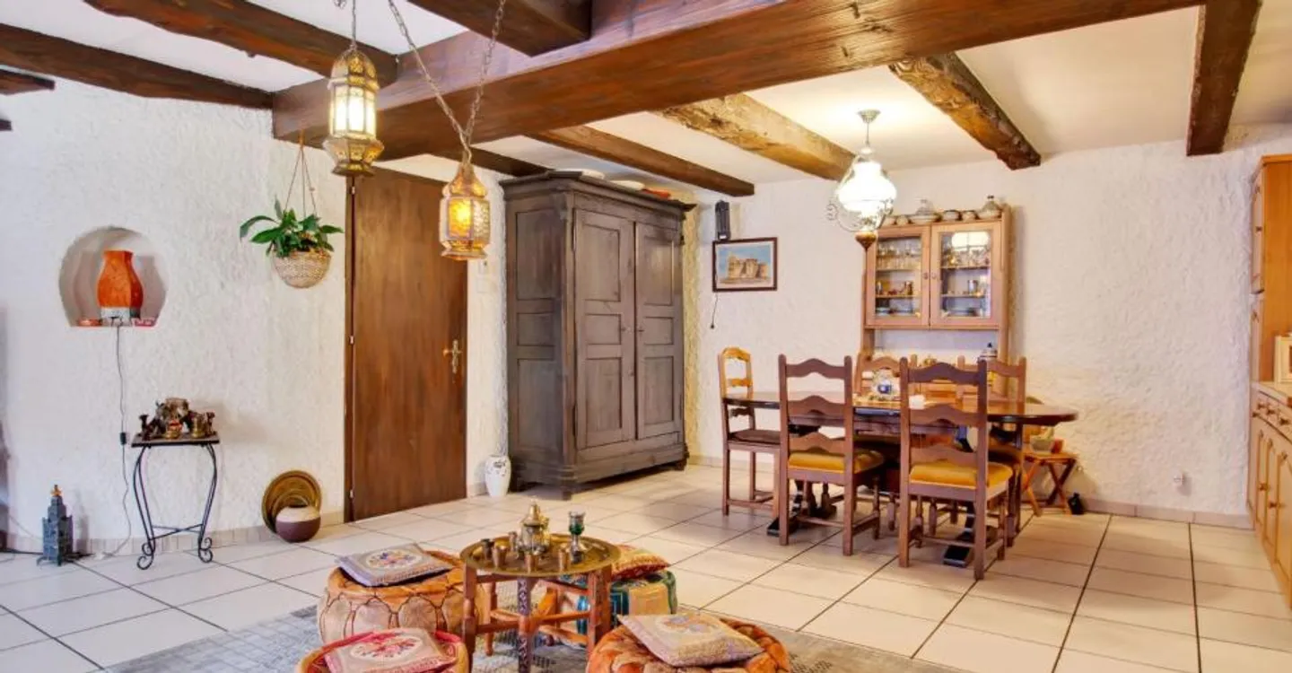 Courtelary, Haus mit 2 Wohnungen, Scheune, Garten, Parkplätze - Foto 5 von 12
