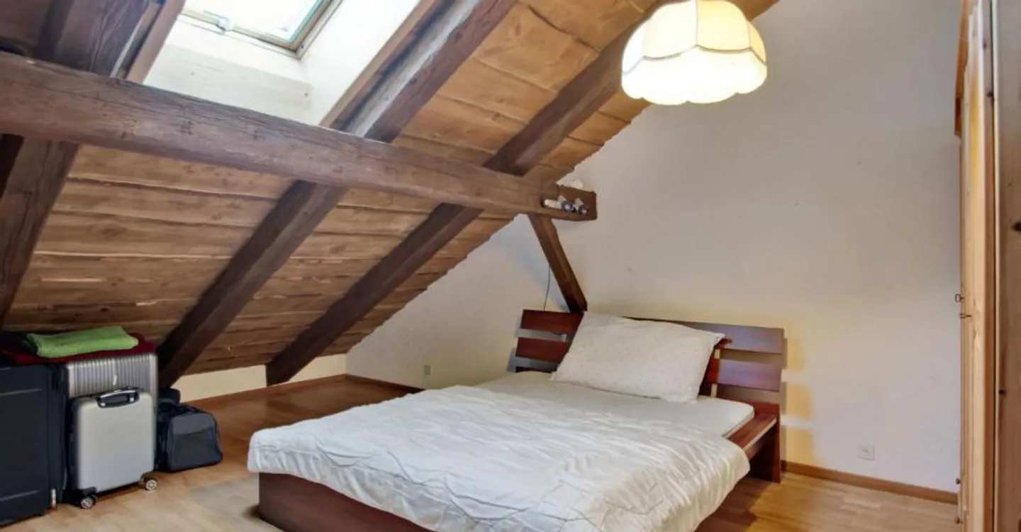 Courtelary, Haus mit 2 Wohnungen, Scheune, Garten, Parkplätze - Foto 11 von 12
