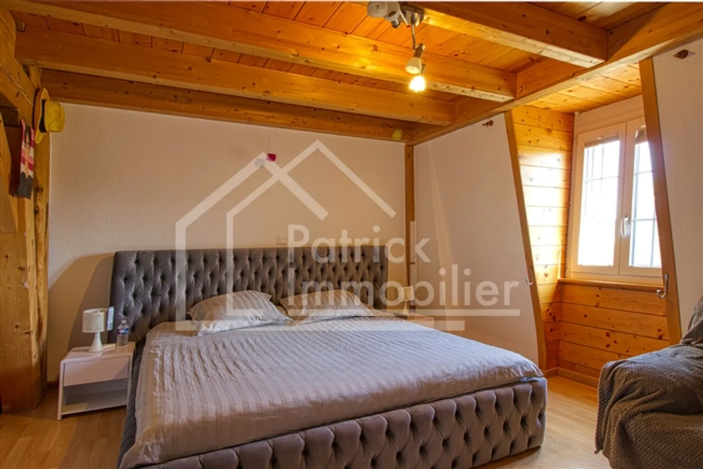 «Mehrfamilienhaus mit Café-Restaurant» - Foto 11 von 13