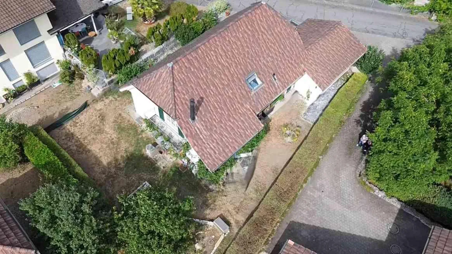 Charmantes Einfamilienhaus mit Potenzial - Foto 2 von 13