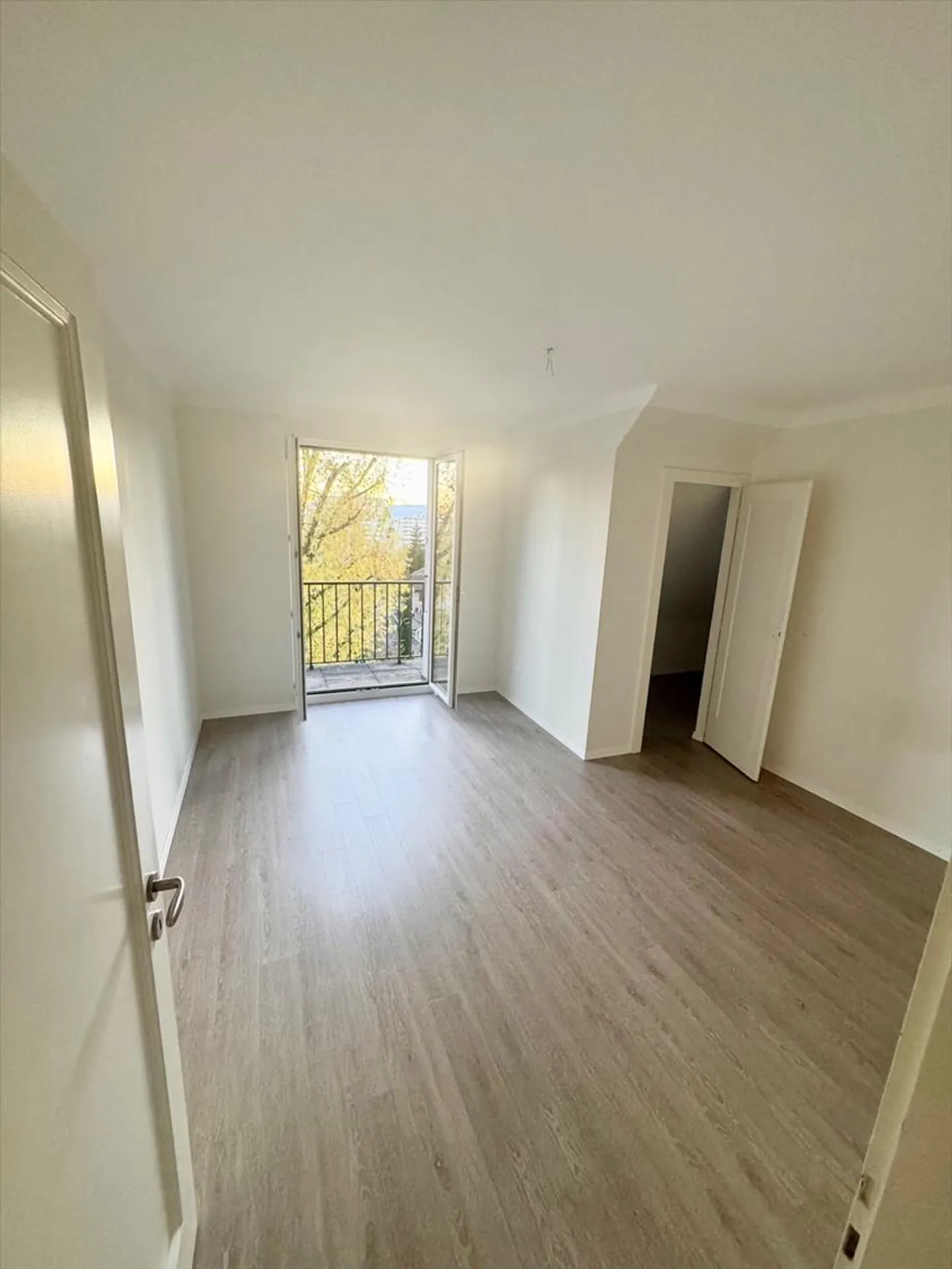 Appartement 2.5 pièces - Photo 2 sur 7