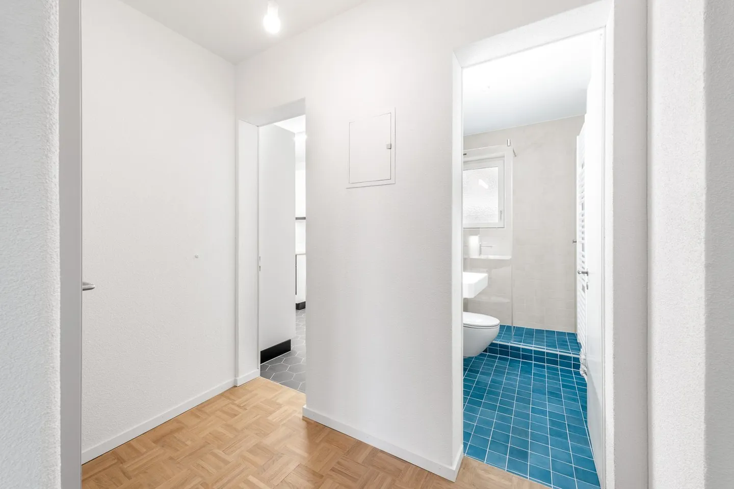 In the Heart of Zurich-Wiedikon - Living at the Pulse of the City - Photo 9 of 12