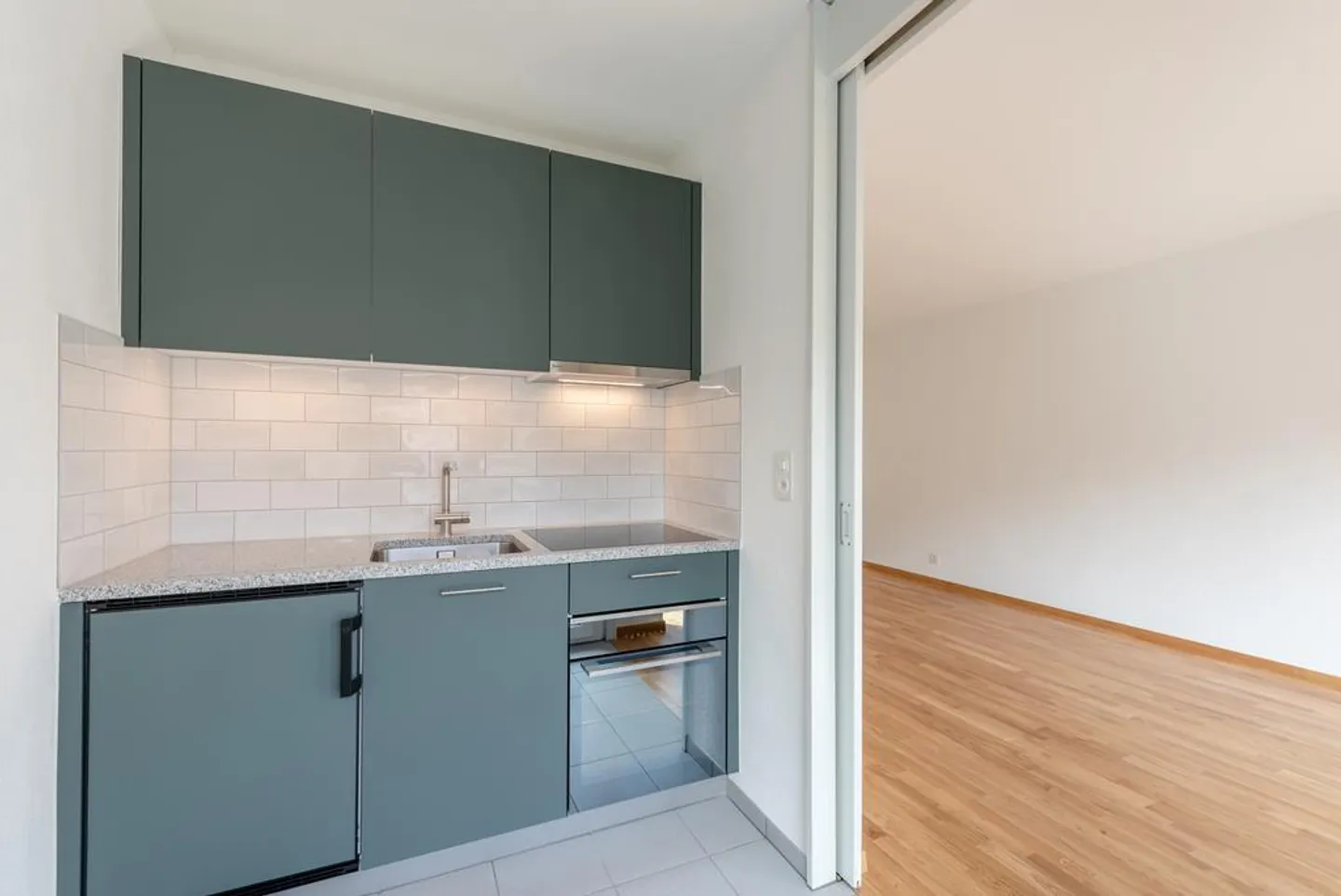 RENT WITHOUT DEPOSIT - Modern living in the popular Breitenrain - Photo 2 of 8