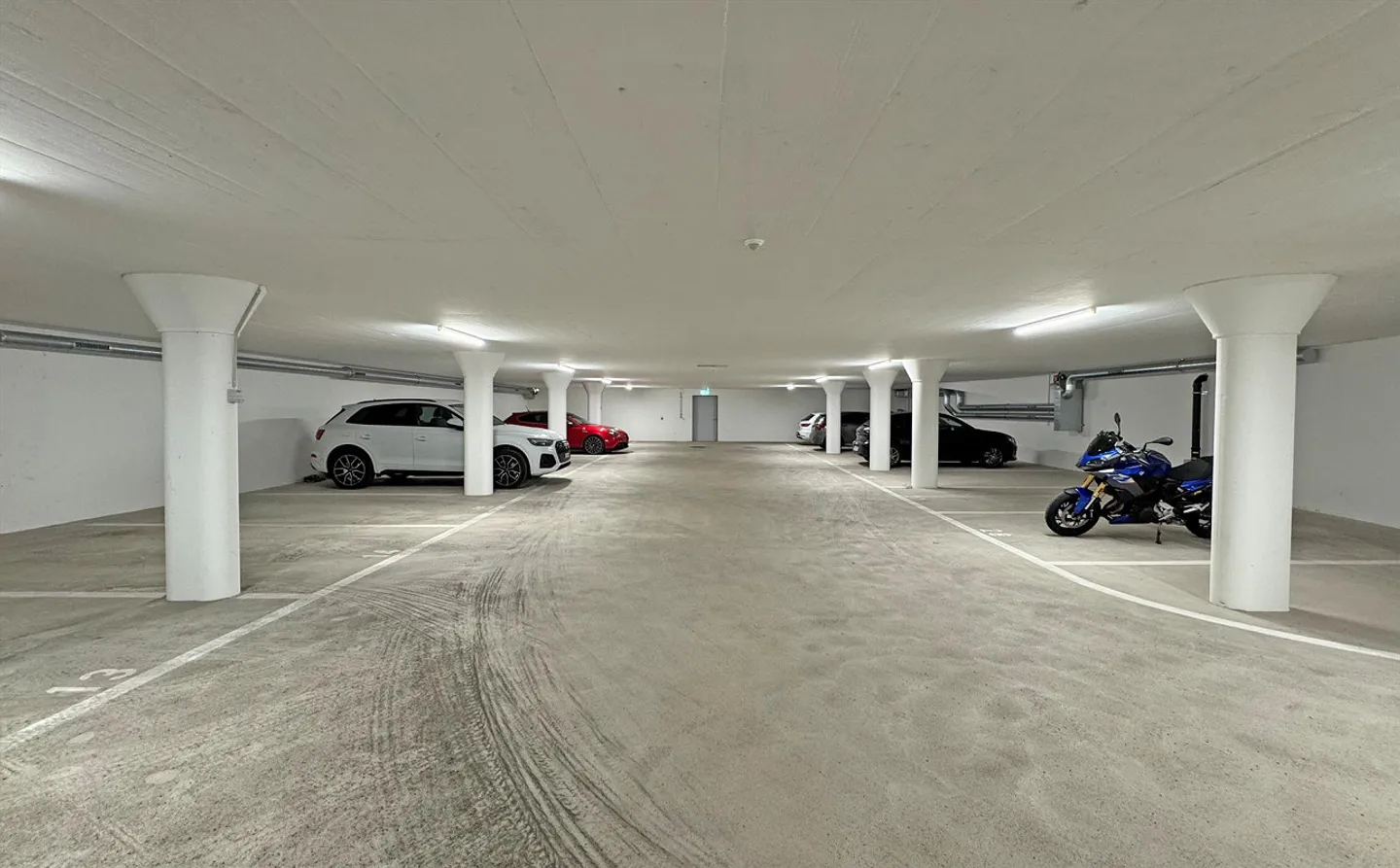 Posti auto nella nuova autorimessa sotterranea - Foto 3 di 4