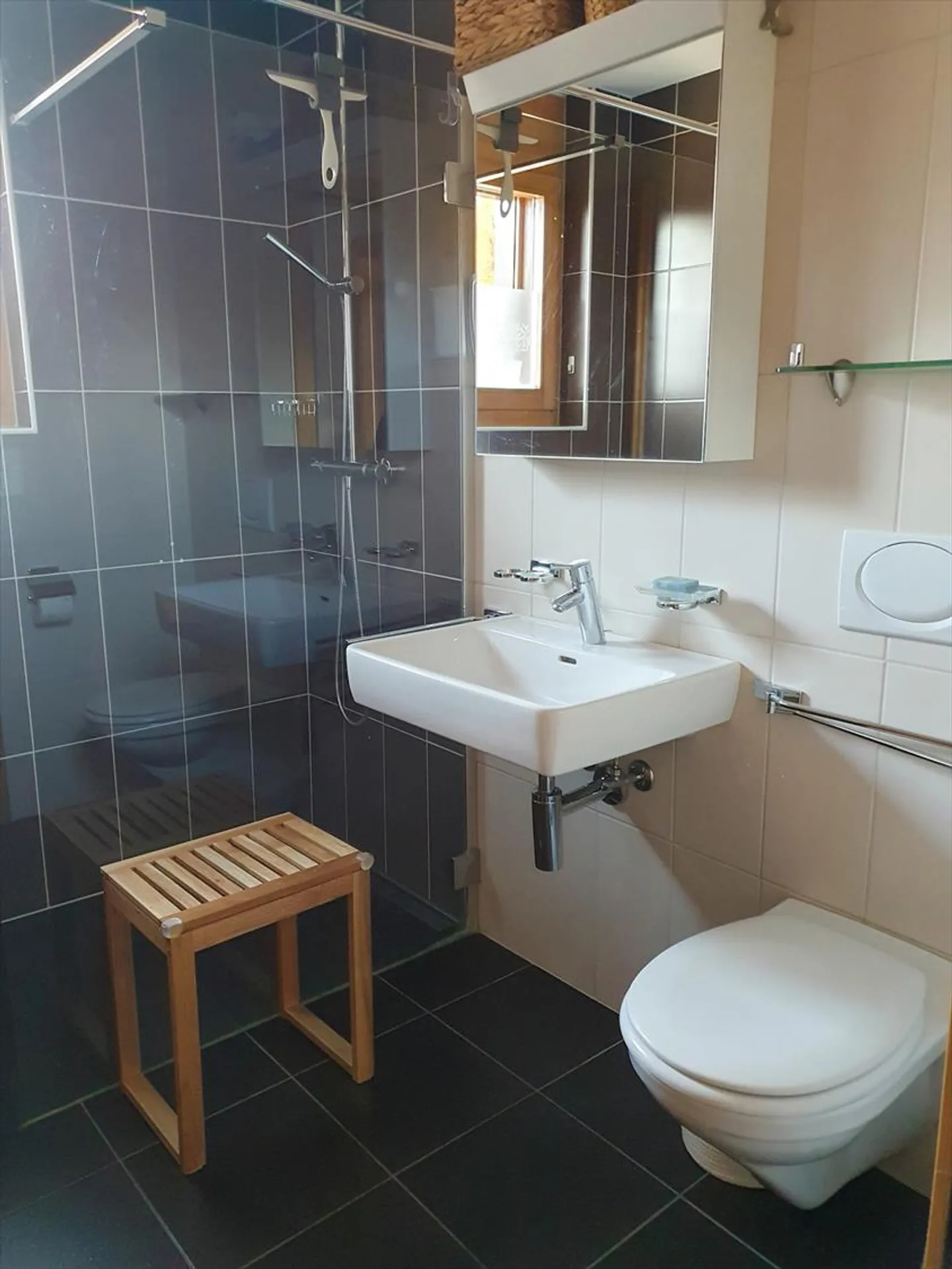 3.5 Room Apartment - Photo 7 of 14