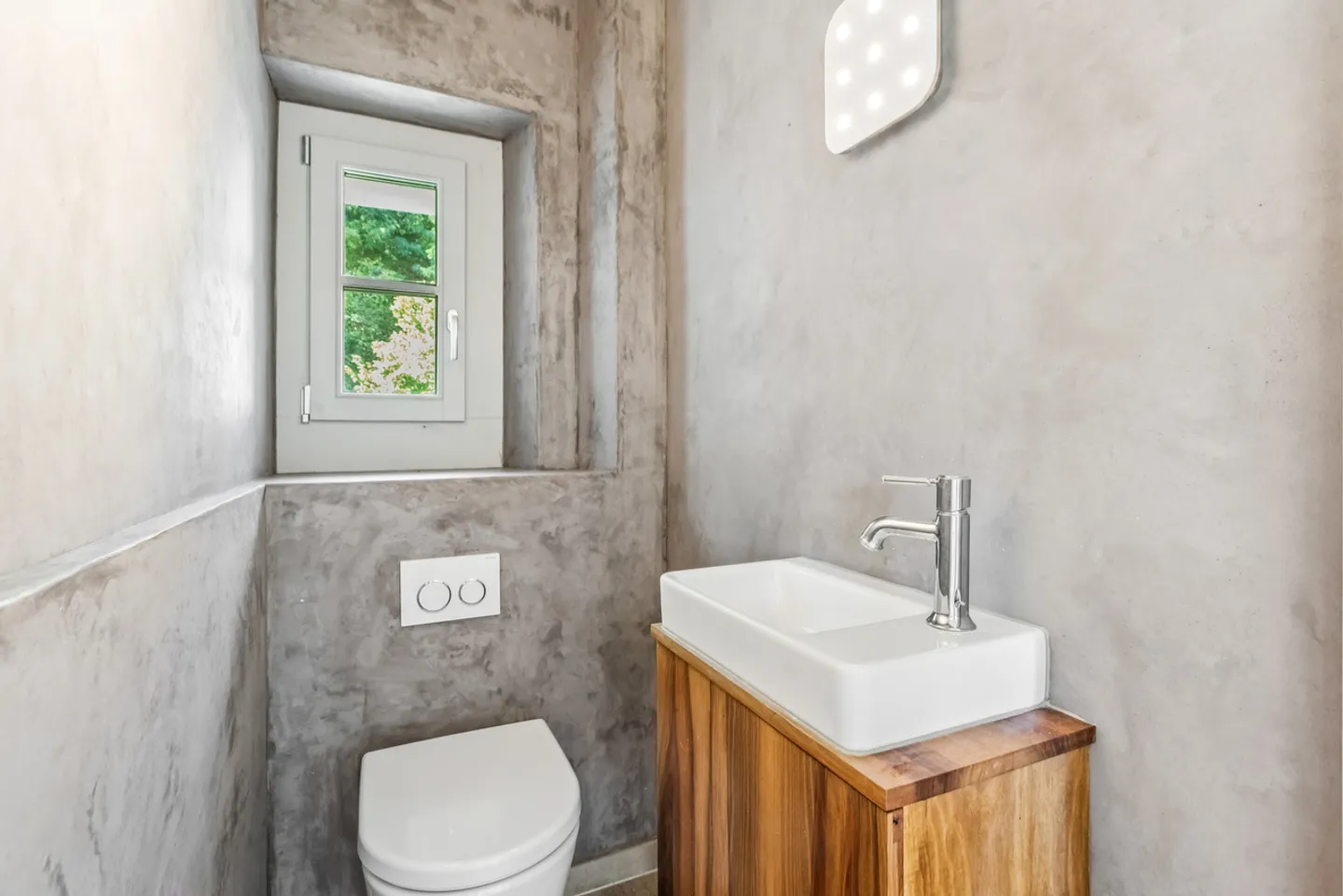 Detached house with 6.5 rooms renovated with care - Photo 8 of 14