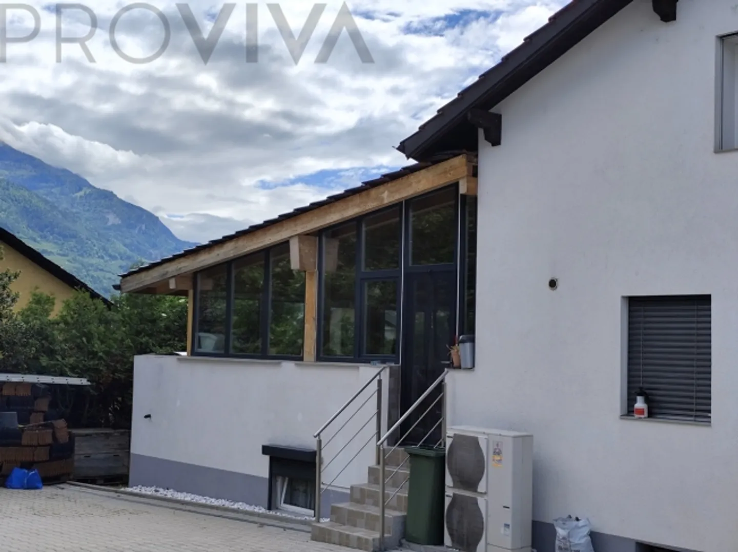 Wunderschönes Ensemble aus einer Villa und einer unabhängigen Wohnung - Foto 16 von 16