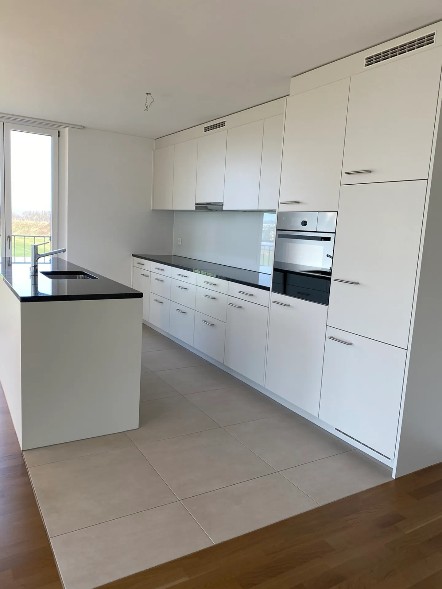 4.5-Room Bijoux - Your New Home! - Photo 3 of 10