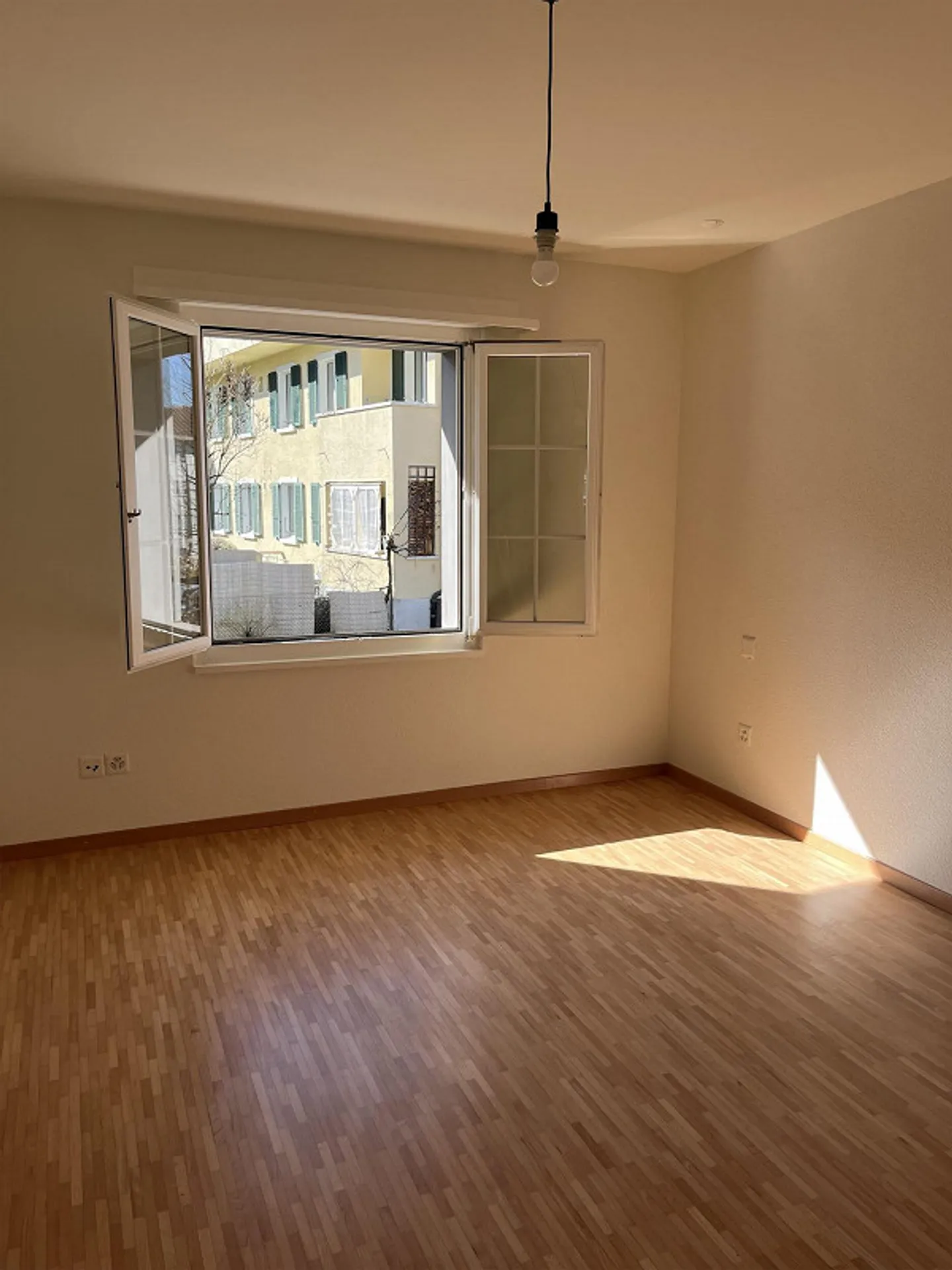 Charmante Wohnung mit Balkon - Foto 7 von 7