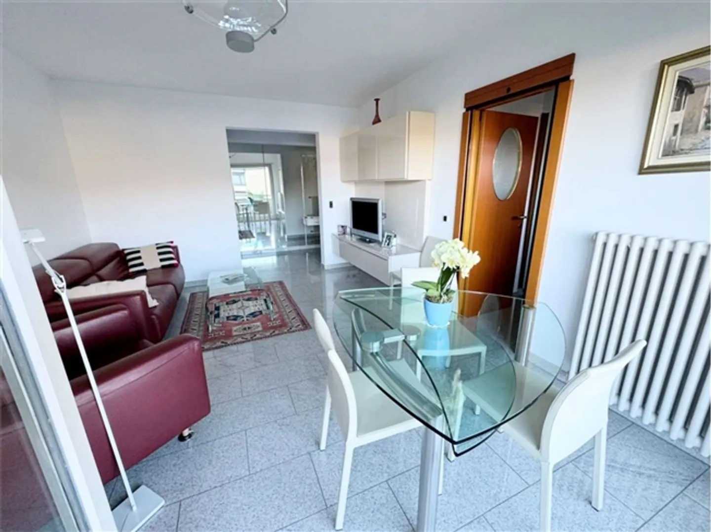 Appartamento luminoso di 4,5 stanze con vista lago - Foto 7 di 19