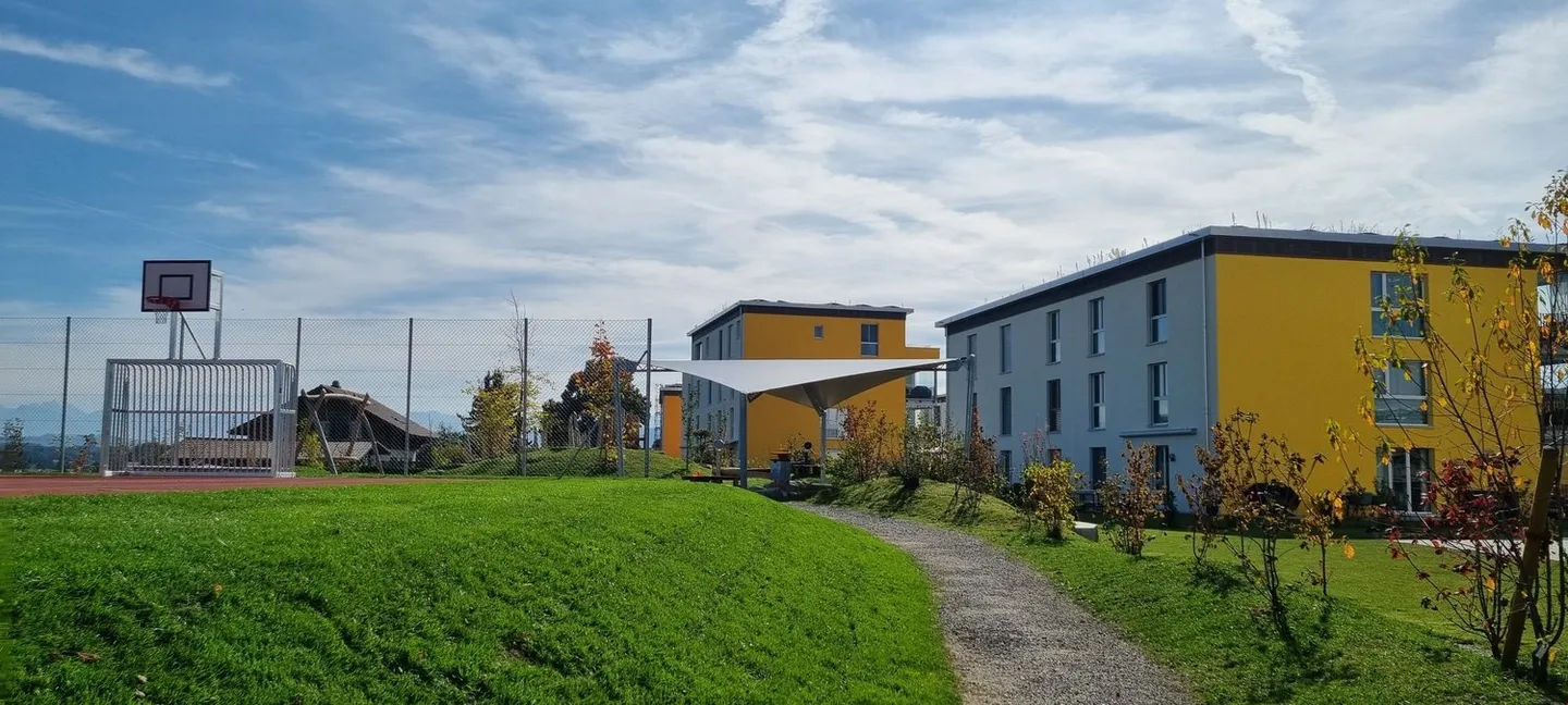 Ampio e moderno appartamento di 3,5 stanze - Foto 1 di 6