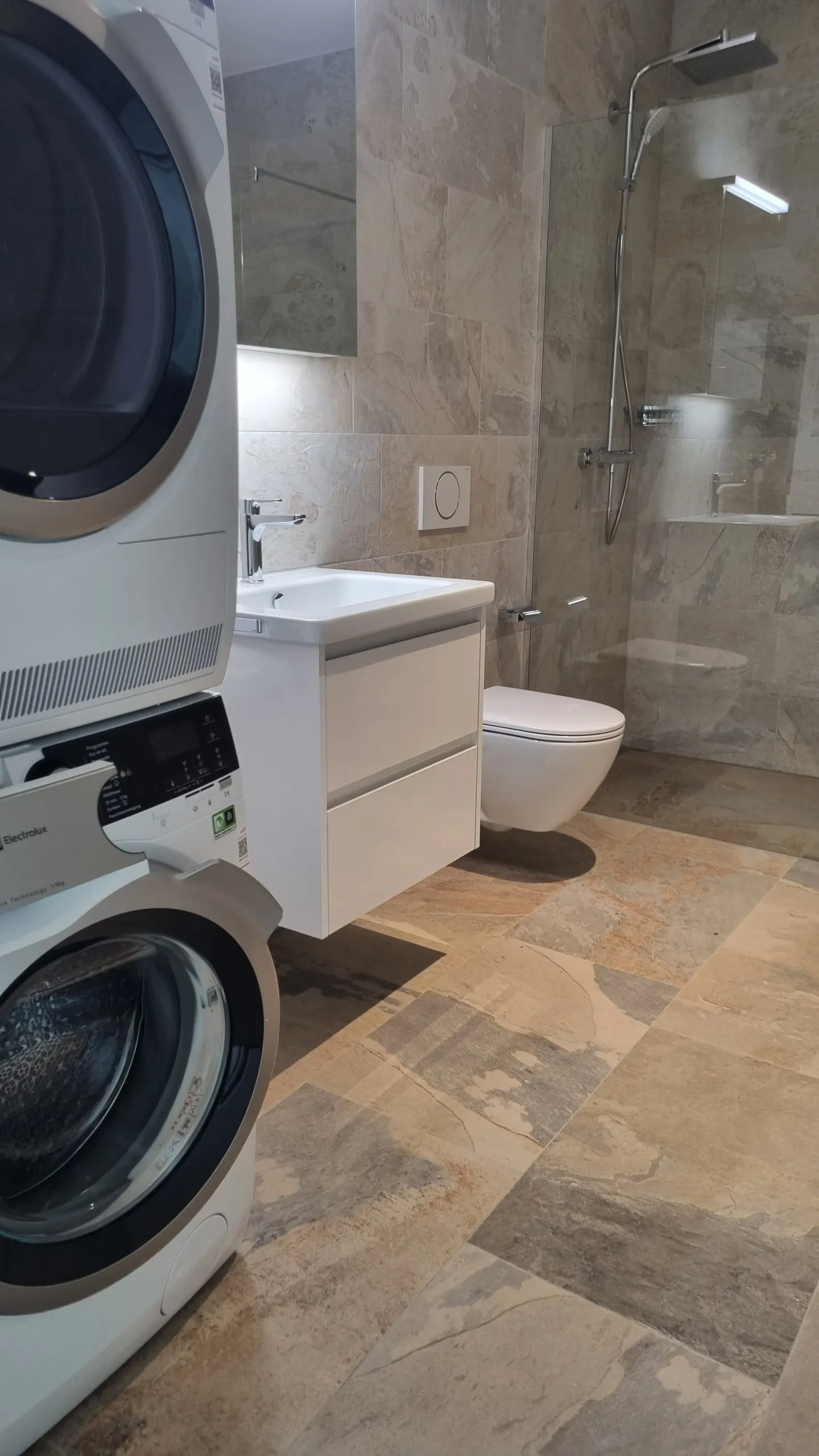 Ampio e moderno appartamento di 3,5 stanze - Foto 6 di 6